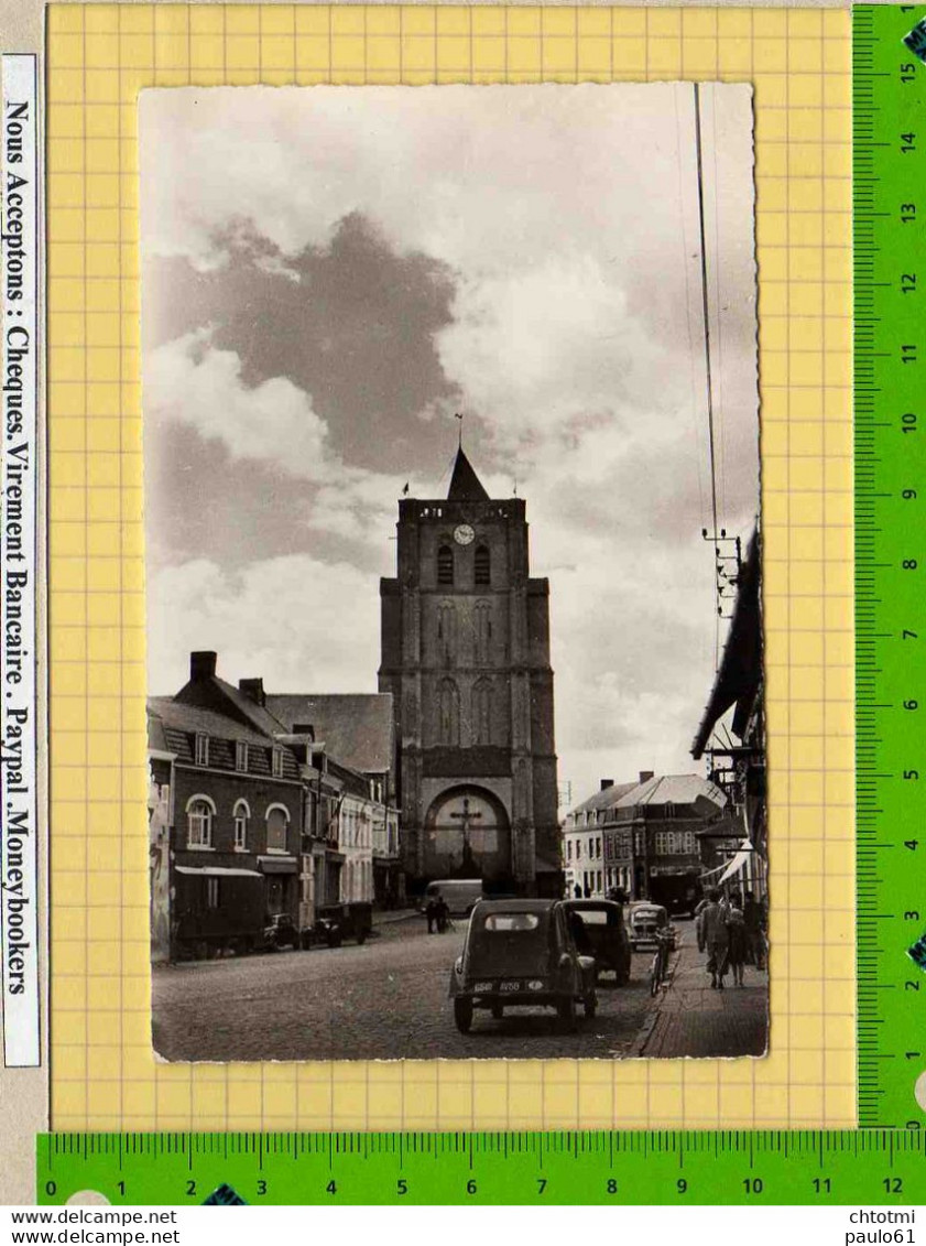 WORMHOUT  L'Eglise Amnimé Voitures Dont 2 CV Citroen - Wormhout