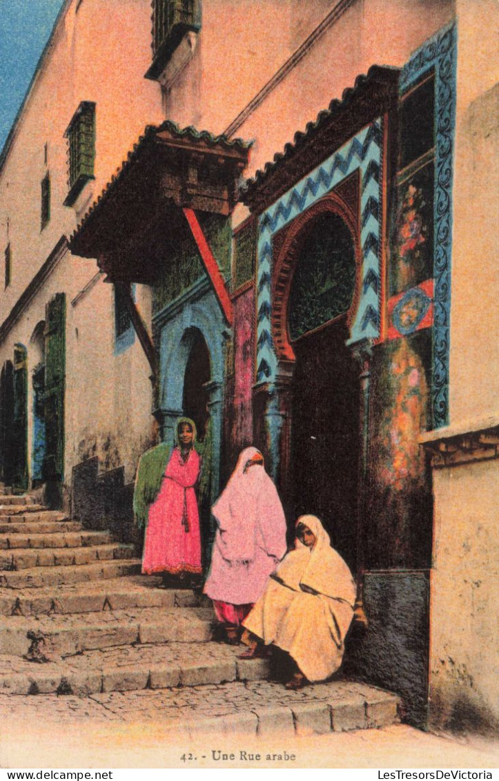 ALGERIE - Une Rue Arabe - Femmes Algériennes - Animé - Colorisé - Carte Postale Ancienne - Mujeres