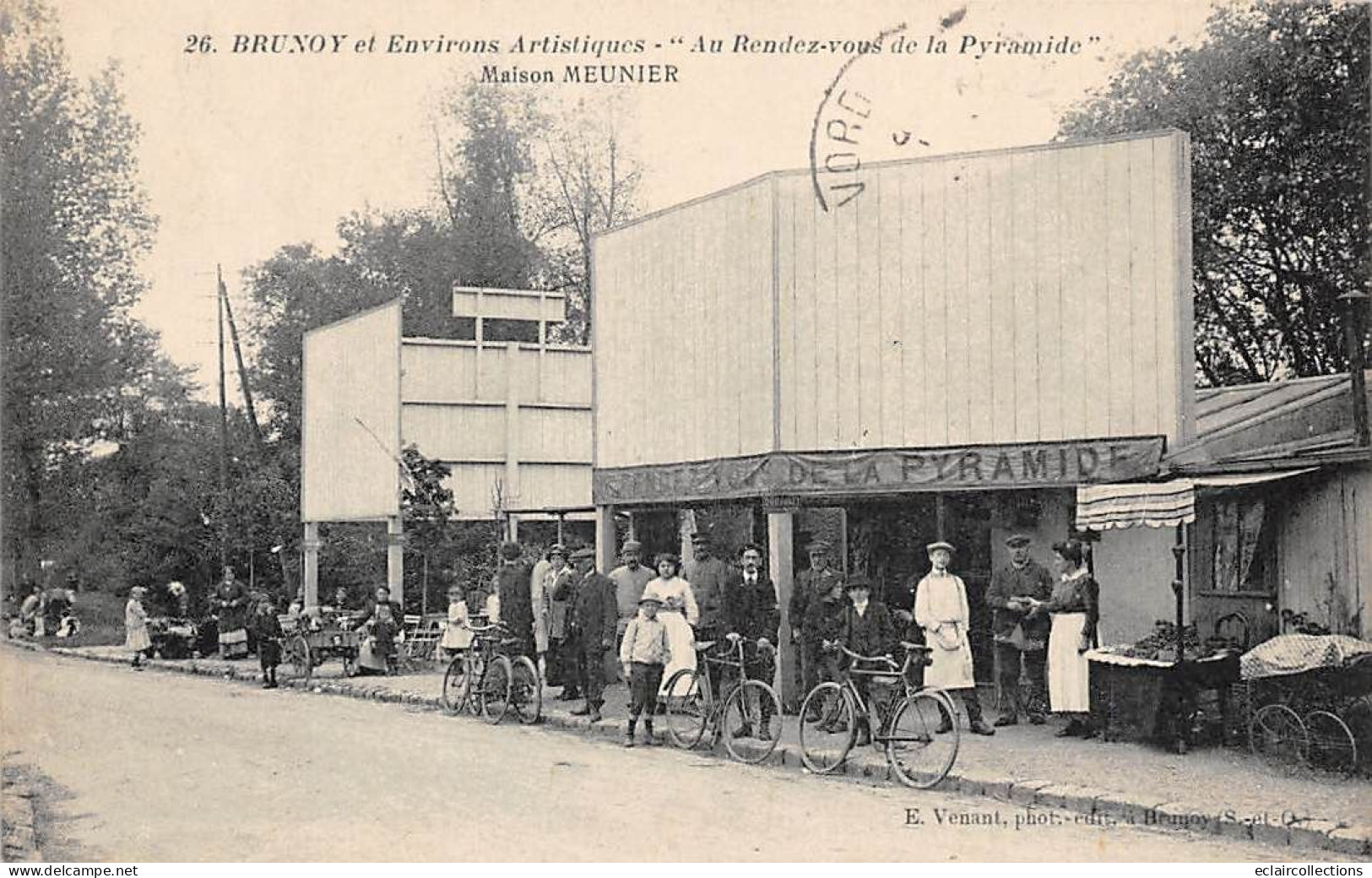 Brunoy        91        Maison Meunier : Au Rendez Vous De La Pyramide          (voir Scan) - Brunoy