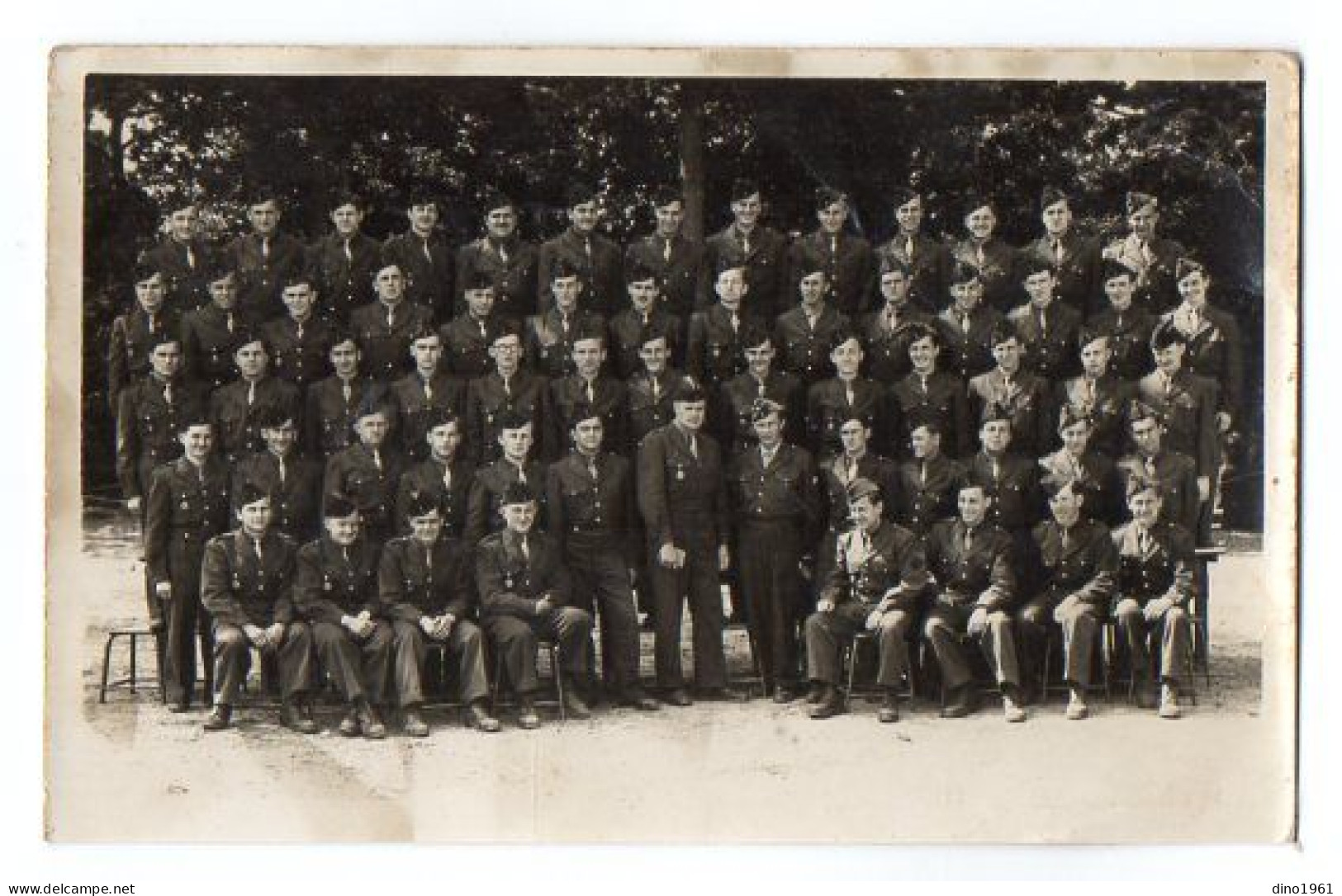 CPA 3409 - MILITARIA - Carte Photo Militaire - Un Groupe De Soldats Section C C S à MONTLHERY - Personnages