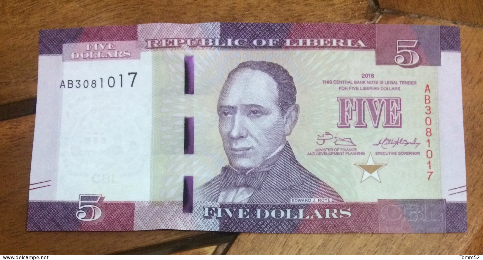 LIBERIA 5 Dolars - Liberia