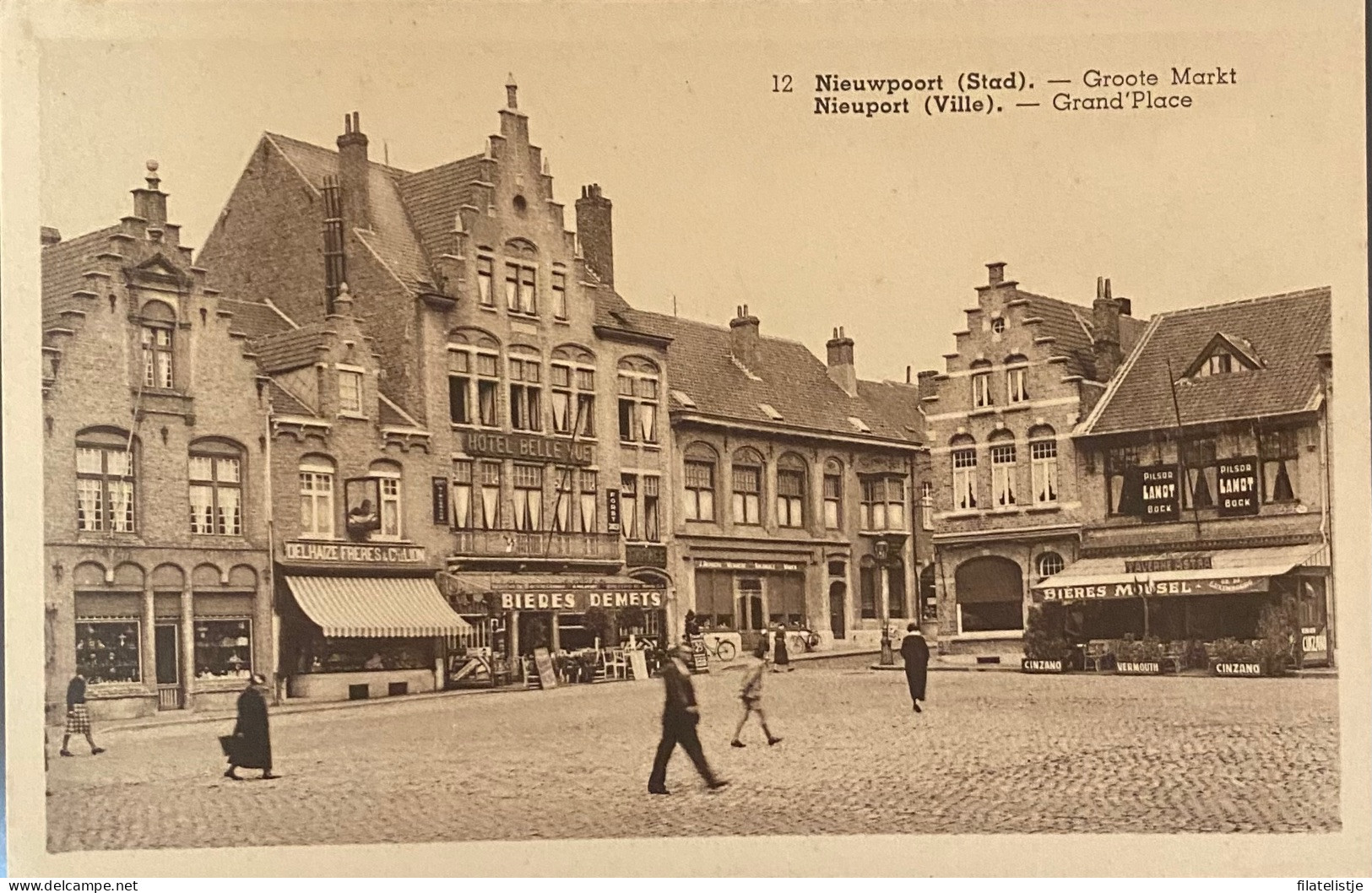 Nieuwpoort  De Grote Markt - Nieuwpoort