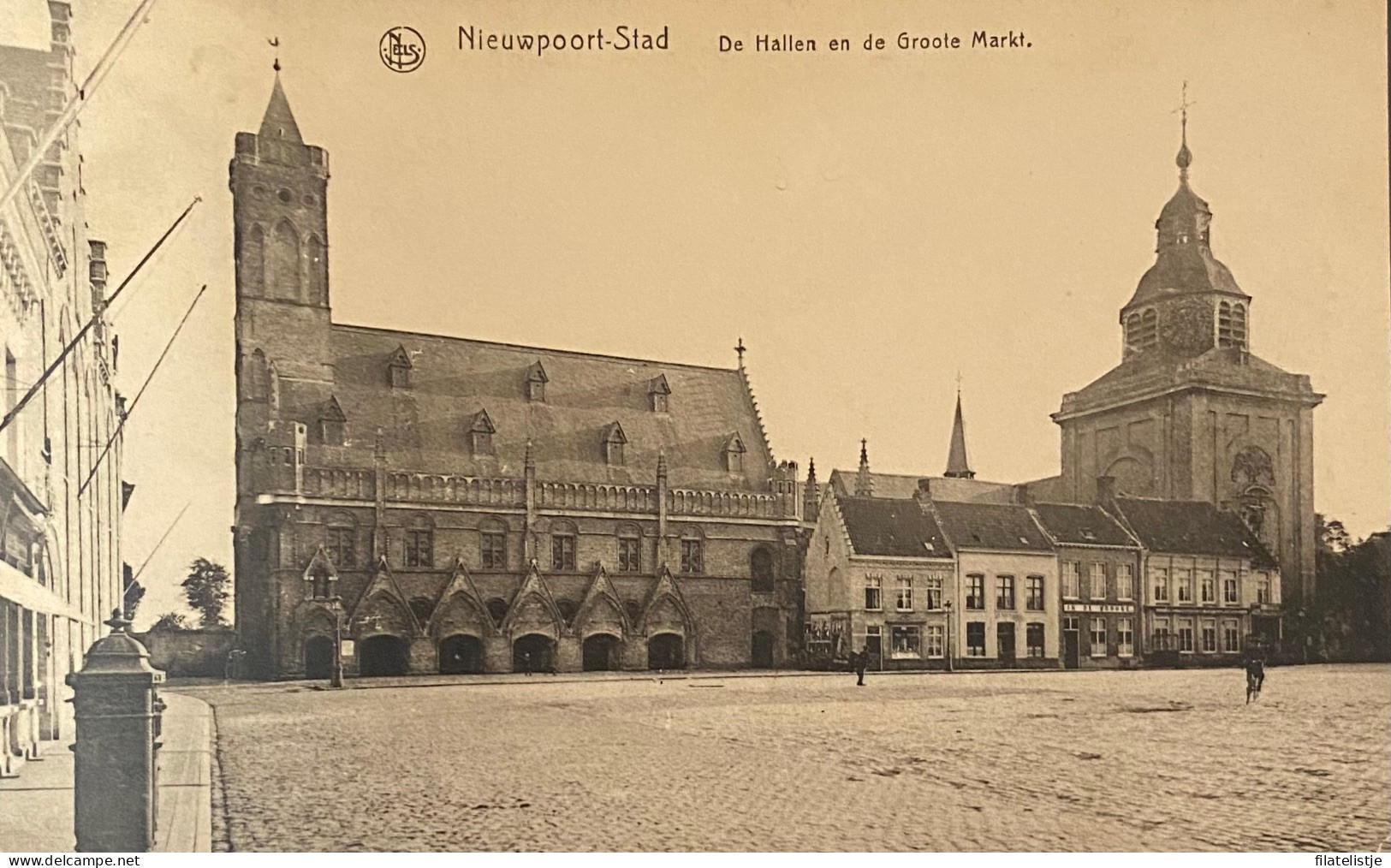 Nieuwpoort  De Grote Markt - Nieuwpoort