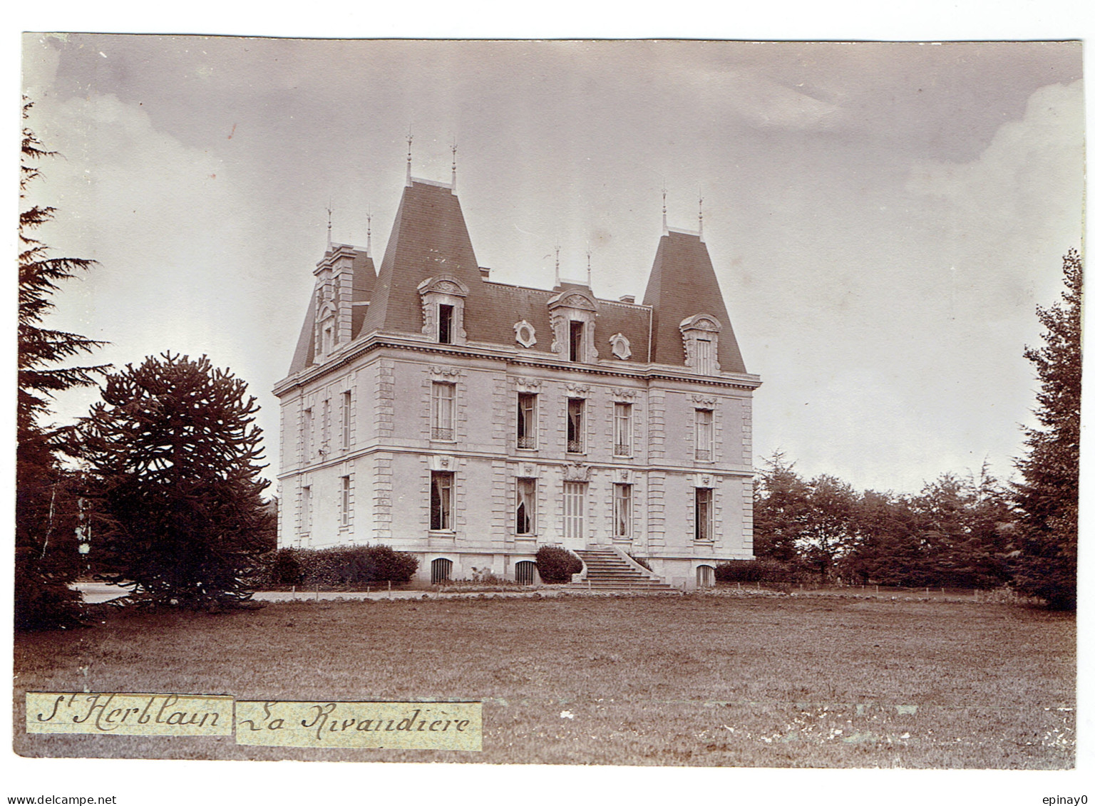 44 - SAINT HERBLAIN - Photo Du Château La Rivaudiére - Saint Herblain
