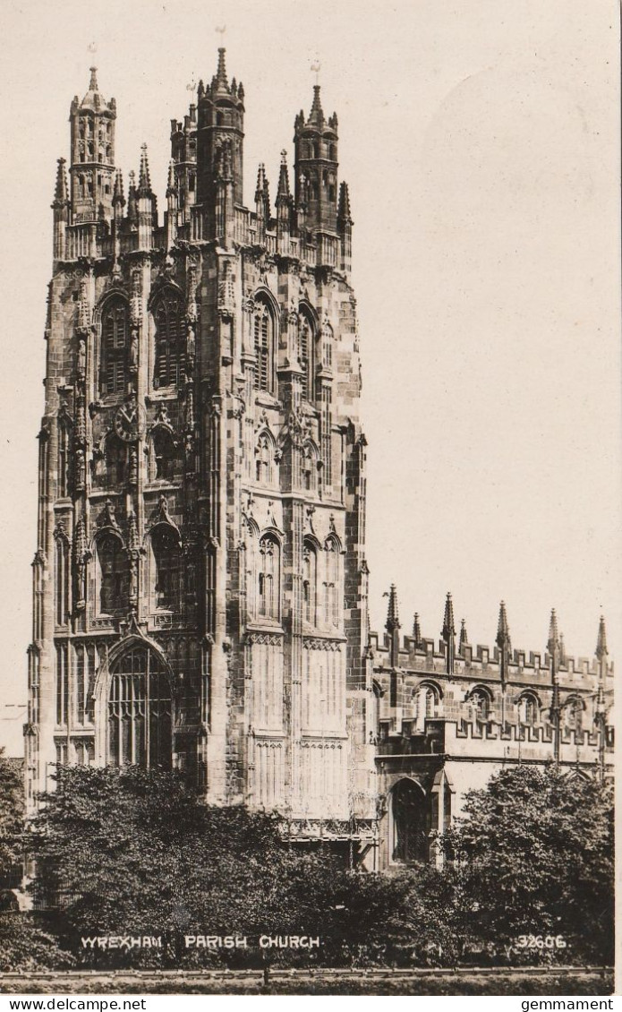 WREXHAM PARISH CHURCH - Flintshire