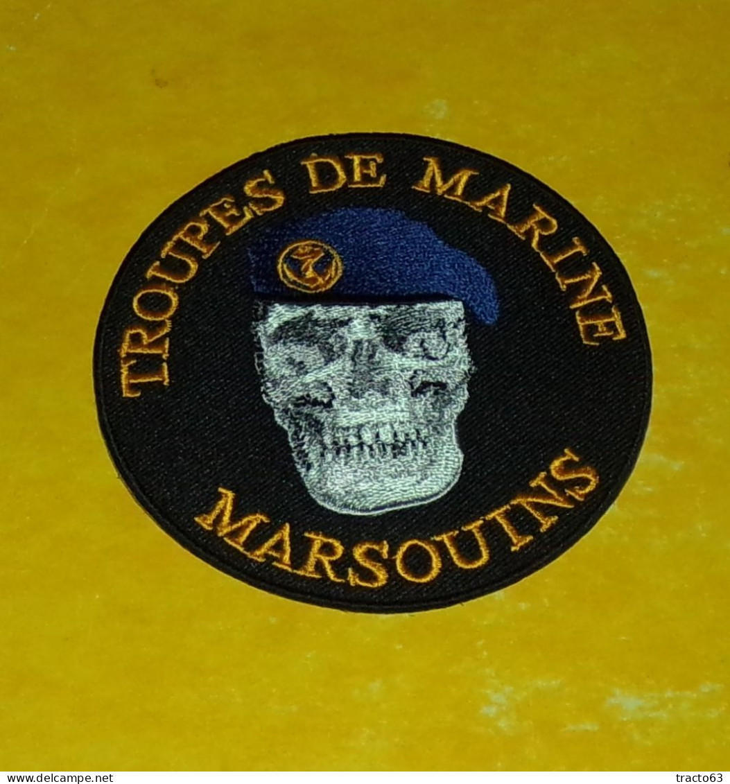 TISSU PATCH : TROUPES DE MARINE , MARSOUIN   , DIAMETRE 9 CM , BON ETAT VOIR PHOTO . POUR TOUT RENSEIGNEMENT ME CONTACTE - Patches