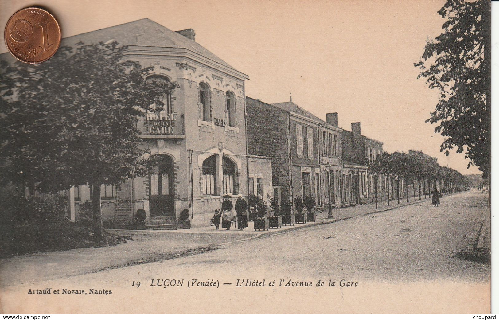 85 - Carte Postale Ancienne De  Luçon  L'Hotel Et  L'Avenue De La Gare - Lucon