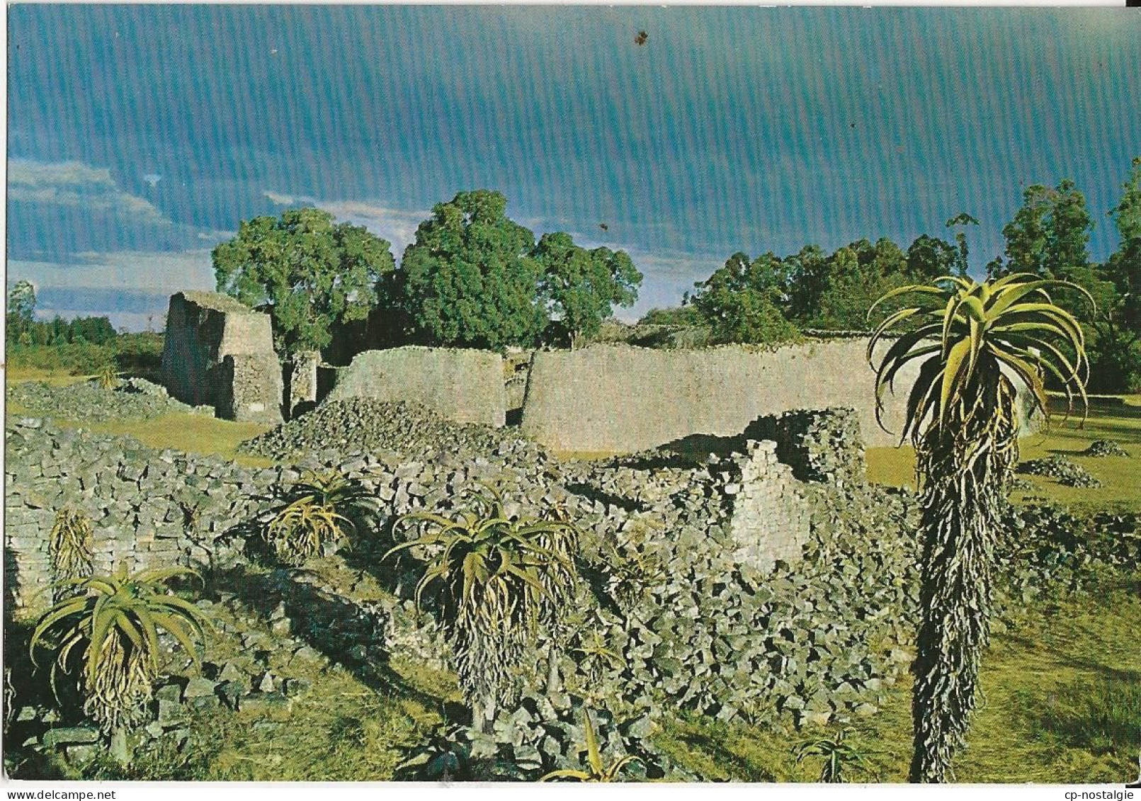 THE GREAT OUTER WALL - ZIMBABWE RUINS - Zimbabwe