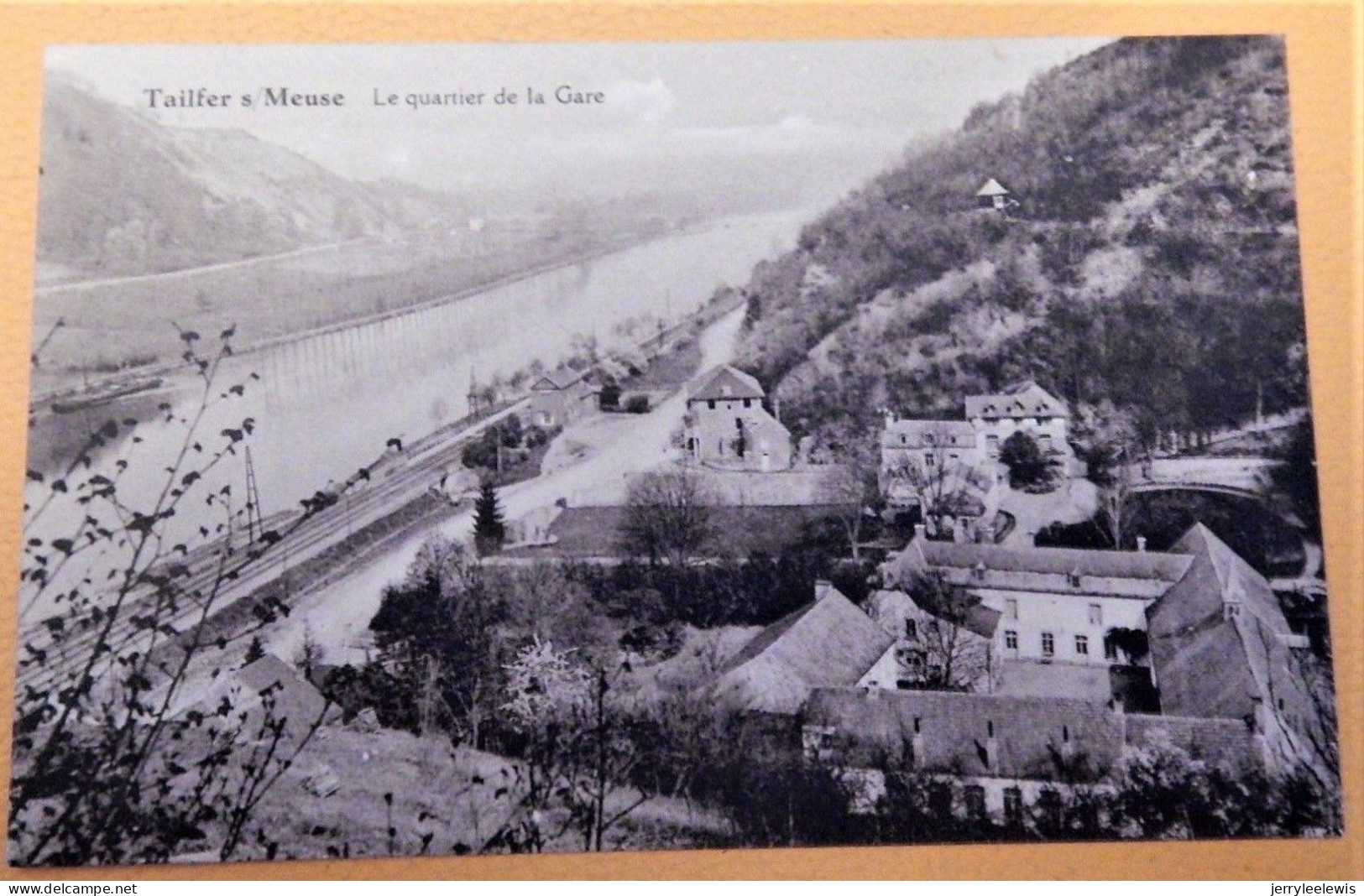 TAILFER Sur Meuse   (Profondeville) -  Le Quartier De La Gare - Profondeville