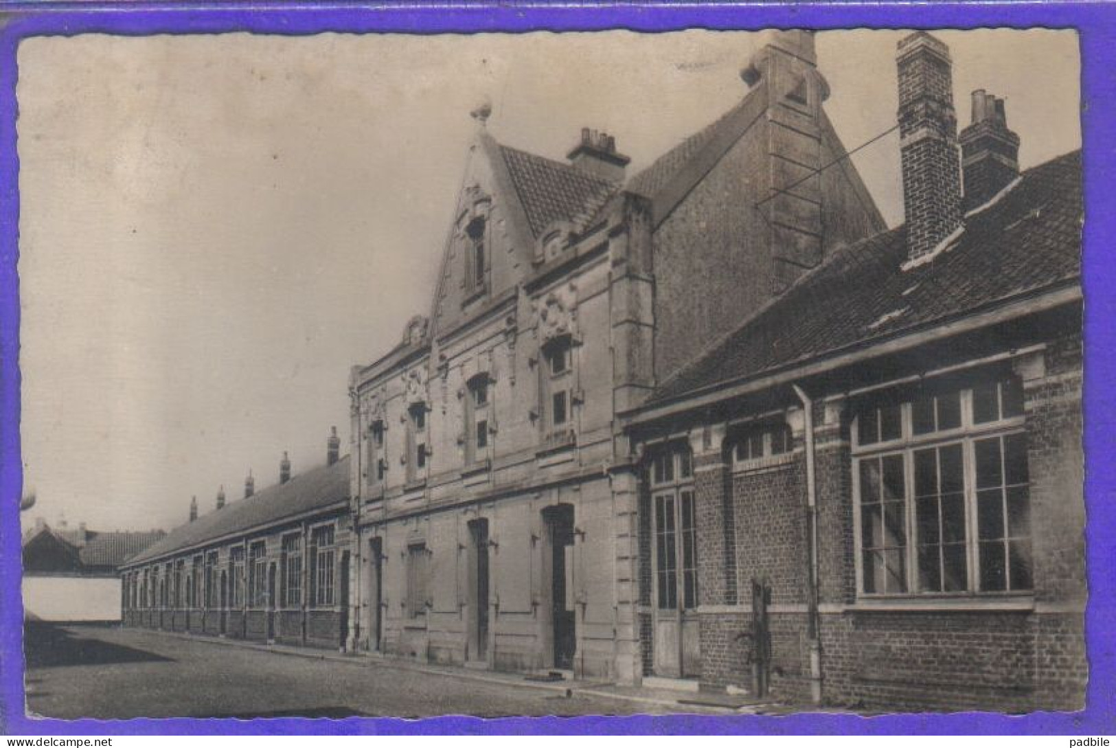 Carte Postale 59. Vieux Condé  L'école Des Filles Très Beau Plan - Vieux Conde