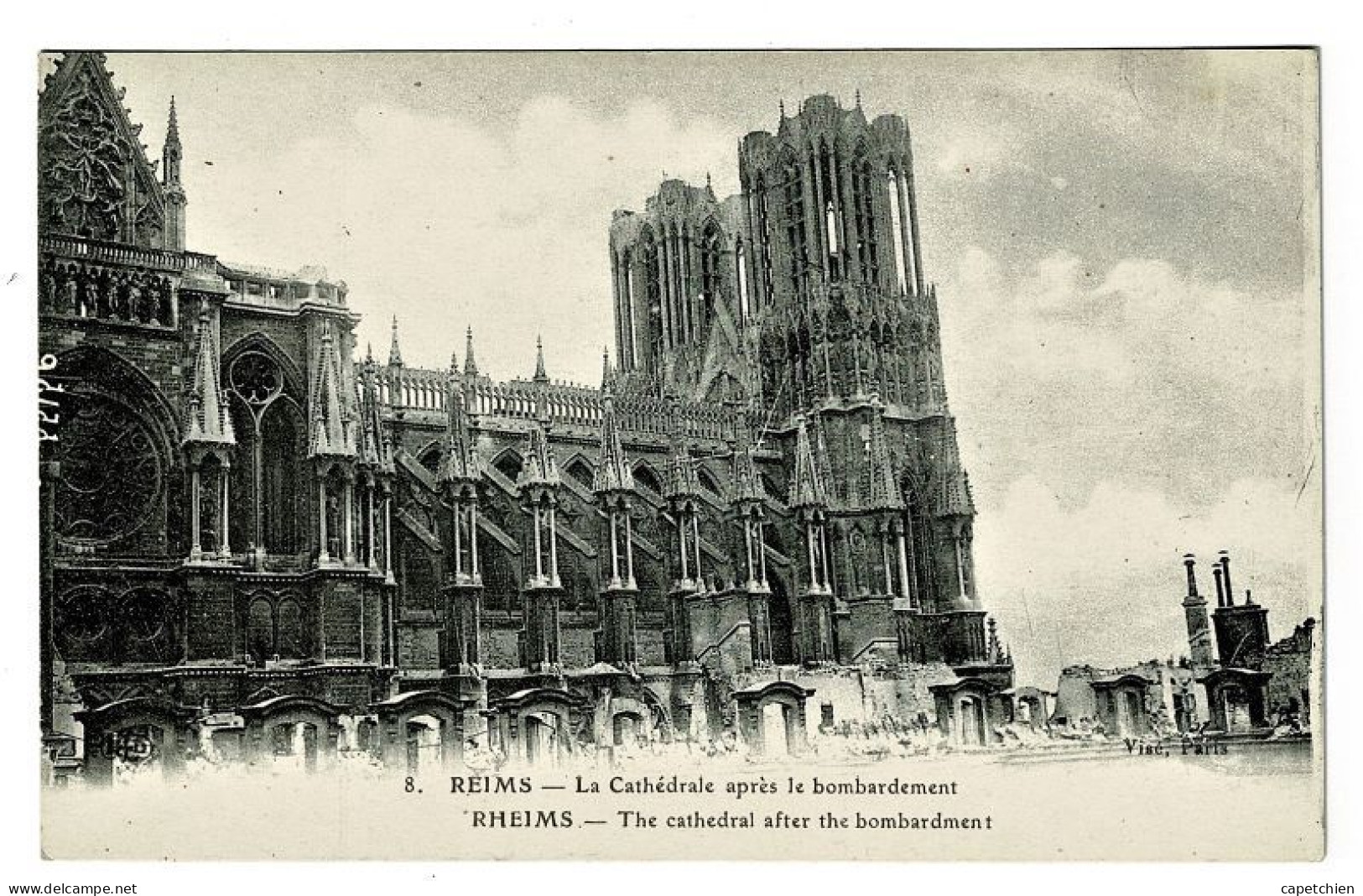 REIMS / LA CATHEDRALE APRES LE BOMBARDEMENT / CARTE VIERGE - Saint Remy En Bouzemont