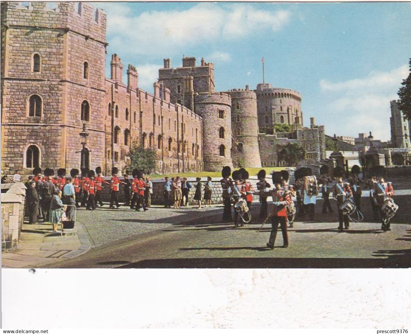 Band Of Grenadier Guards, Windsor, Berks  - Unused Postcard - UK8 - Great Yarmouth