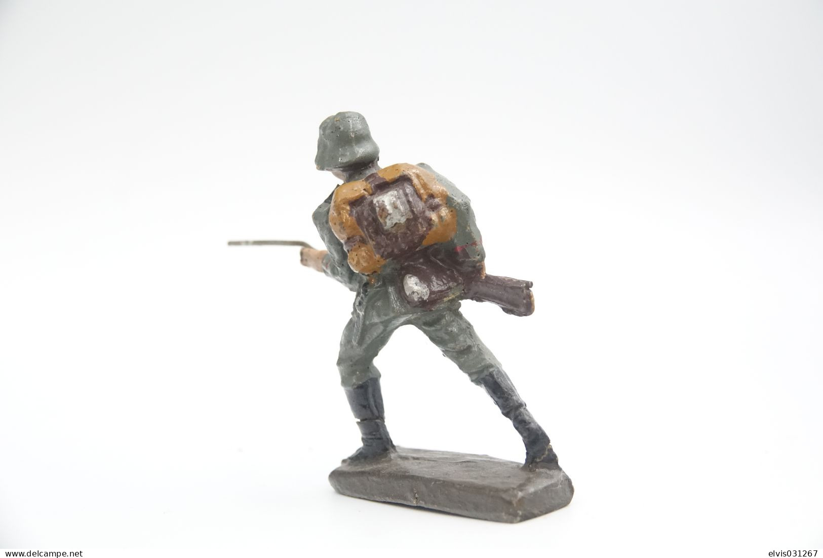 Strola Germany, German With Rifle, Vintage Toy Soldier, Prewar - 1930's, Like Elastolin, Lineol Hauser, Durolin - Figurines