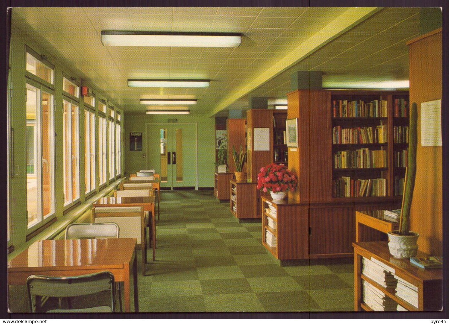 CENTRE MEDICAL MIXTE CHISSAY EN TOURAINE LA MENAUDIERE LA BIBLIOTHEQUE - Bibliothèques