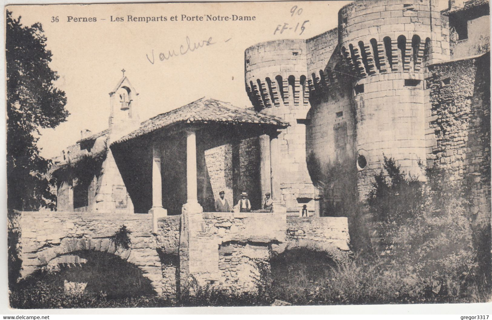 D2217) PERNES - Les REMPARTS Et Porte Notre Dame OLD !! - Pernes Les Fontaines