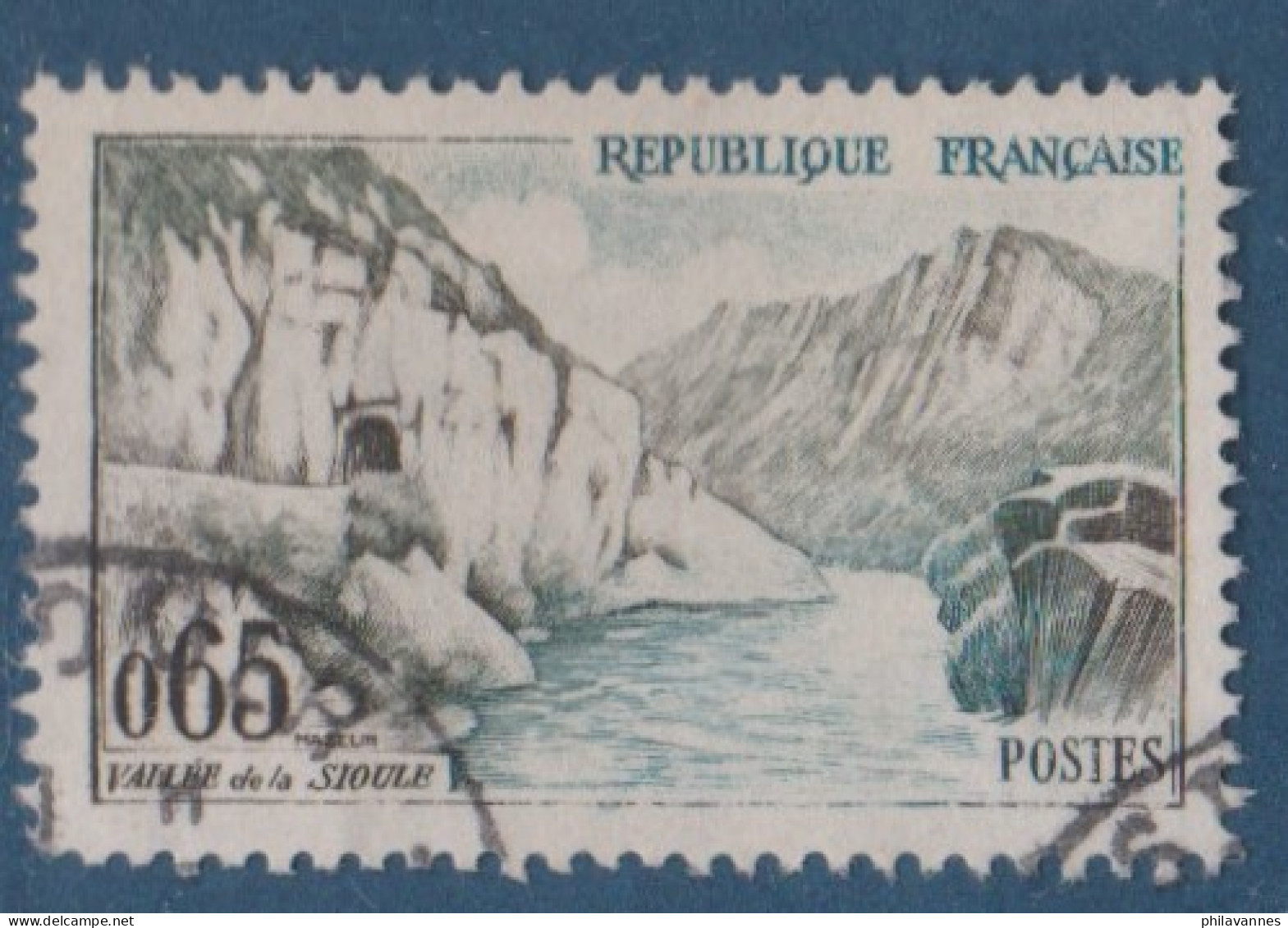 Vallée De La Sioule, N° 12392, Petite Variété,sommets Bleutés, ( V2307B/8.8) - Gebruikt