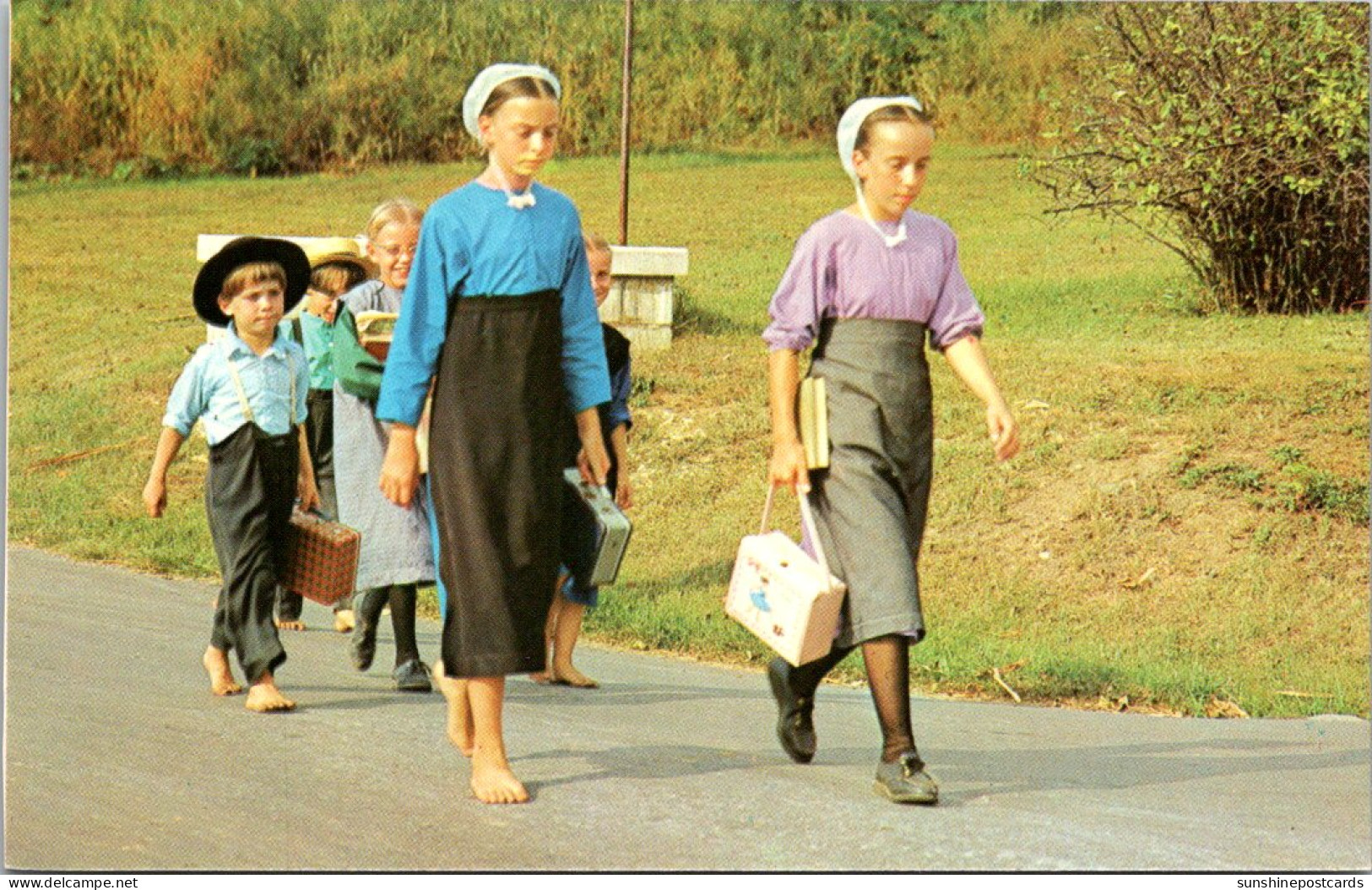 Pennsylvania Amish Country Amish Children In Bare Feet Walking Home From School - Lancaster