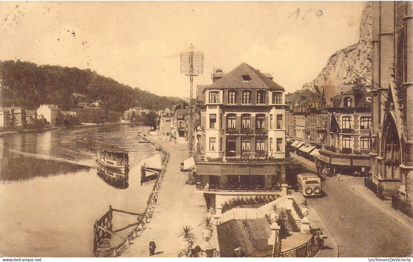 BELGIQUE - DINANT - Arrivée Du Bateau Et Rue Saxe - Carte Postale Ancienne - Dinant