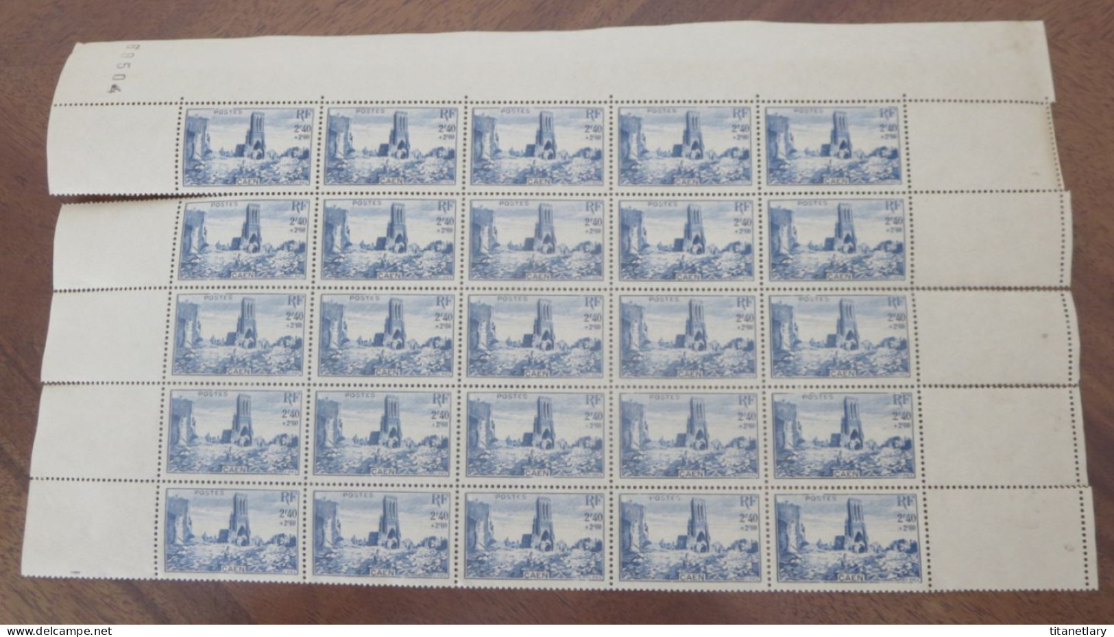 CAEN - Au Profit De L'Entraide Française - 2,40 Fr + 2,60 Fr - Planche De 25 Timbres FRANCE / 1945 / Y&T N° 746 - Autres & Non Classés