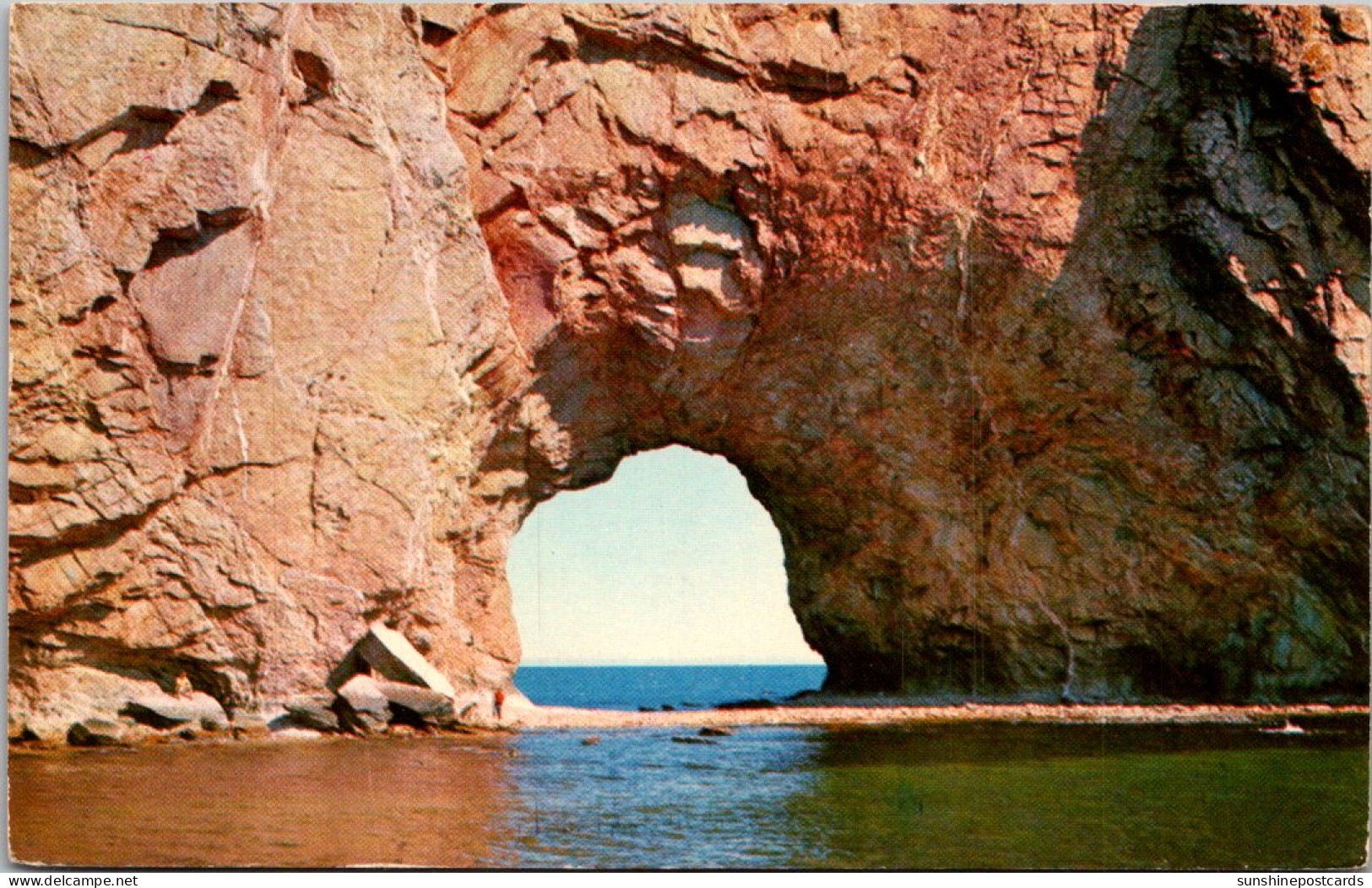 Canada Perce La Gasperie Archway Through Perce Rock 1967 - Percé