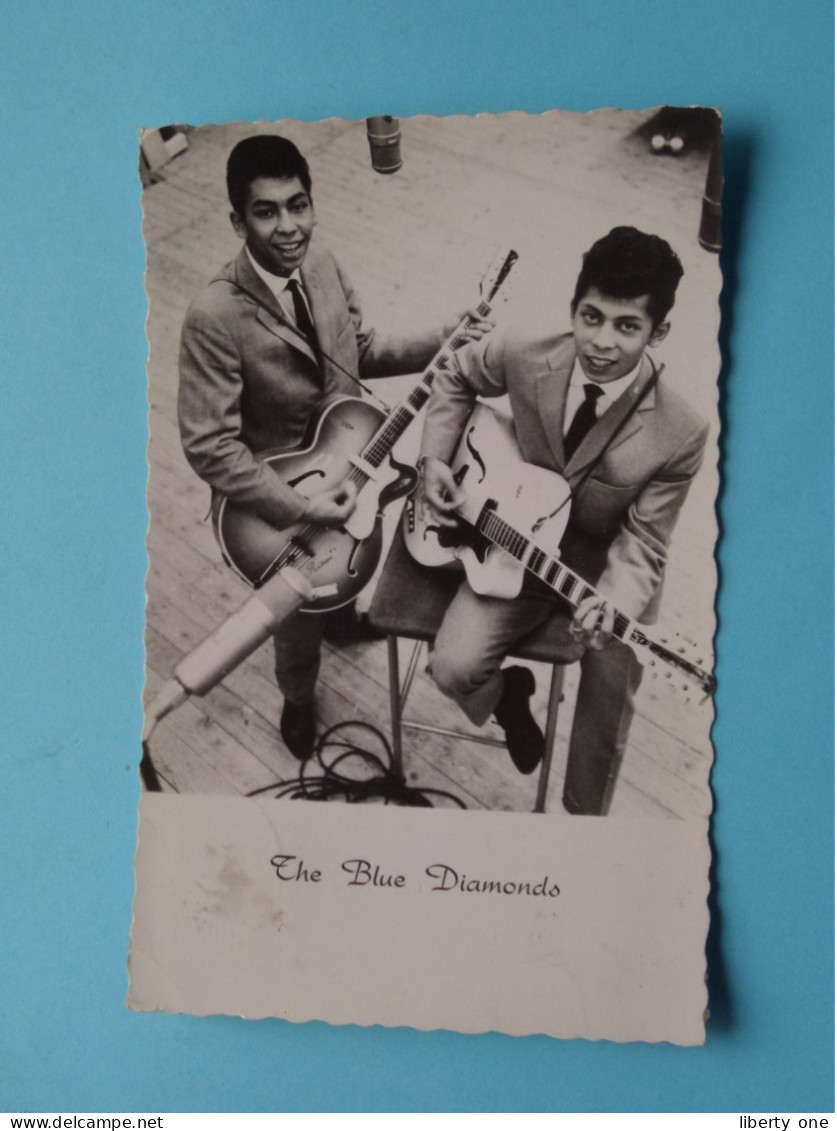 The BLUE DIAMONDS ( Uitgave : ? ) Anno 19?? ( Zie SCANS ) ! - Cantantes Y Músicos