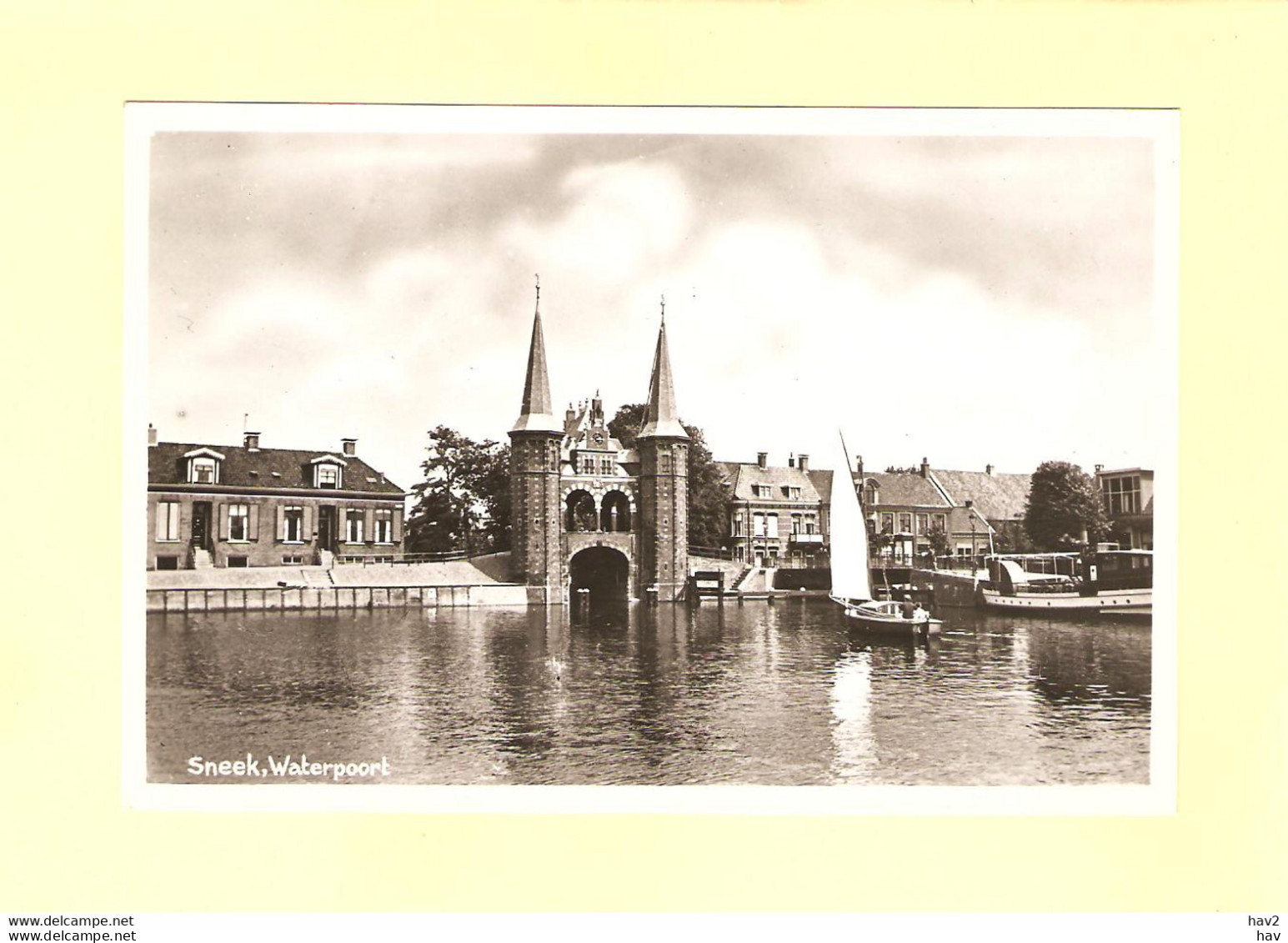 Sneek Zicht Op Waterpoort Zeilboot RY36538 - Sneek