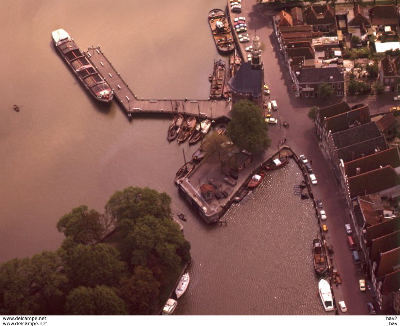 Hoorn, Haven En Hoofdtoren, Luchtfoto LF615 - Hoorn