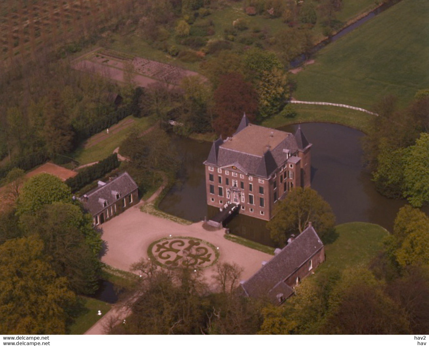 Driebergen, Kasteel Hardenbroek, Luchtfoto LF141 - Driebergen – Rijsenburg