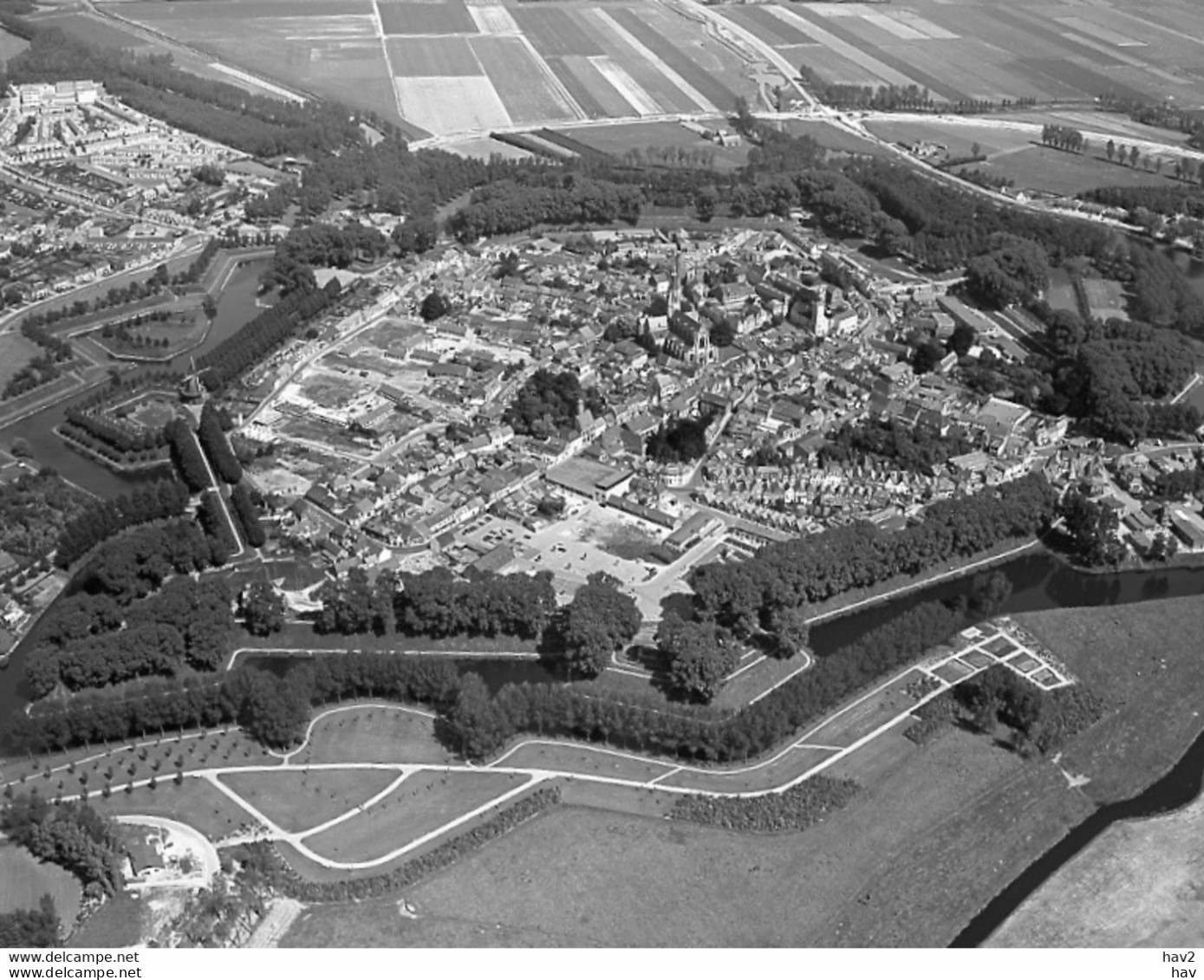 Hulst, Luchtfoto LF195 - Hulst