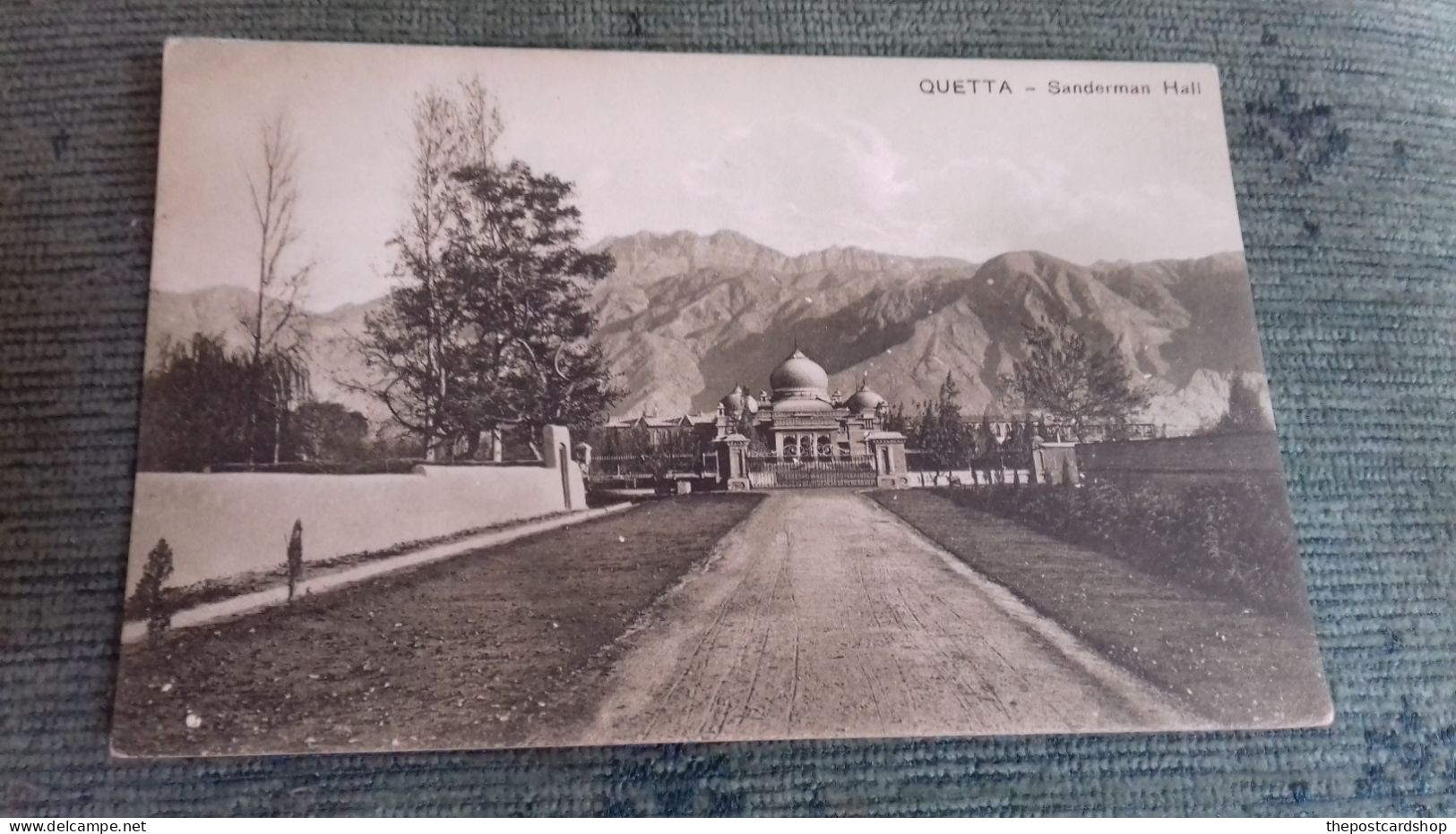 INDIA PAKISTAN QUETTA  SANDEMAN HALL  BY RAI & SON QUETTA OLD B/W POSTCARD PAKISTAN - India