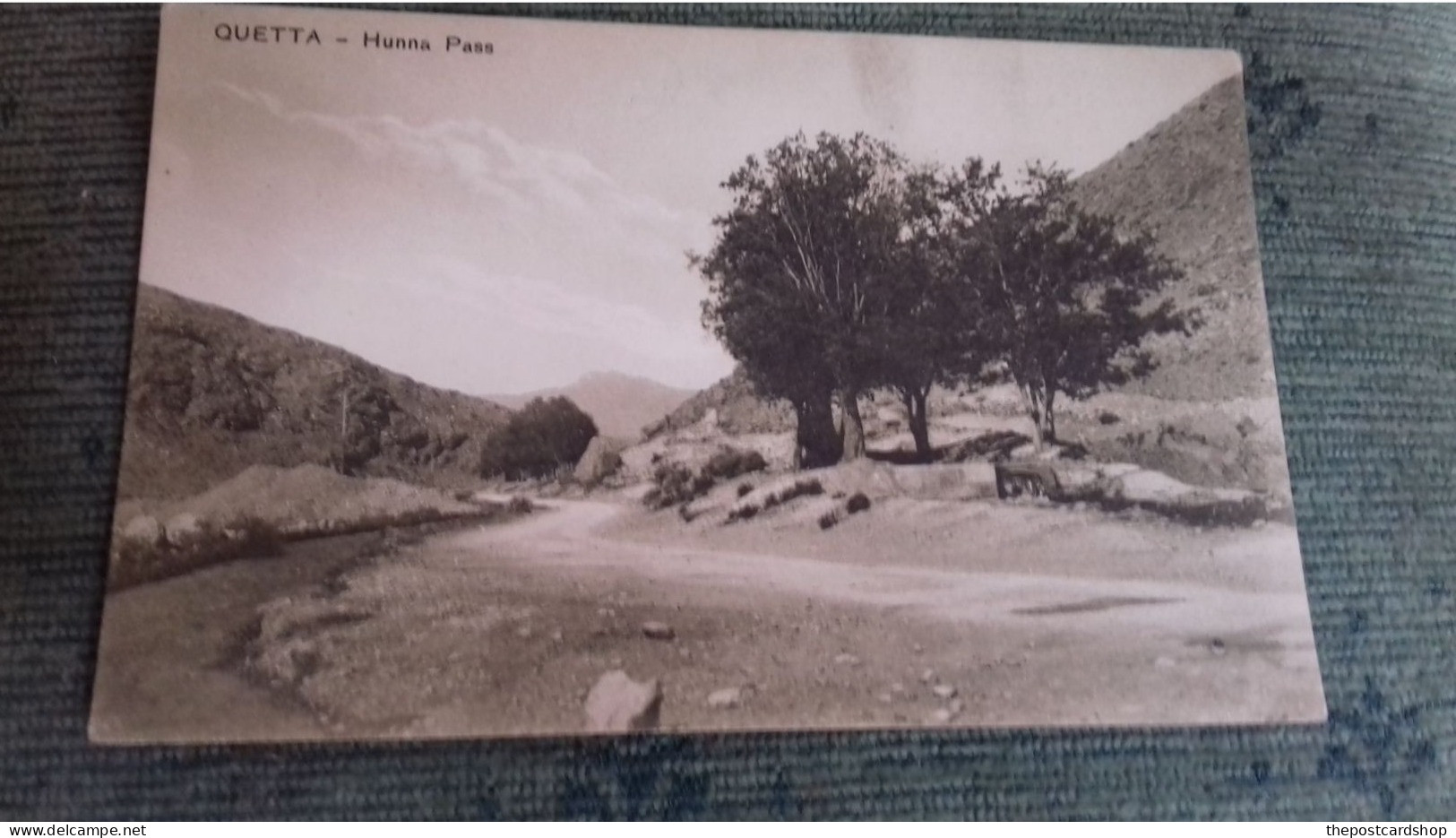 INDIA PAKISTAN QUETTA  HANNA PASS  BY RAI & SON QUETTA OLD B/W POSTCARD PAKISTAN - Indien