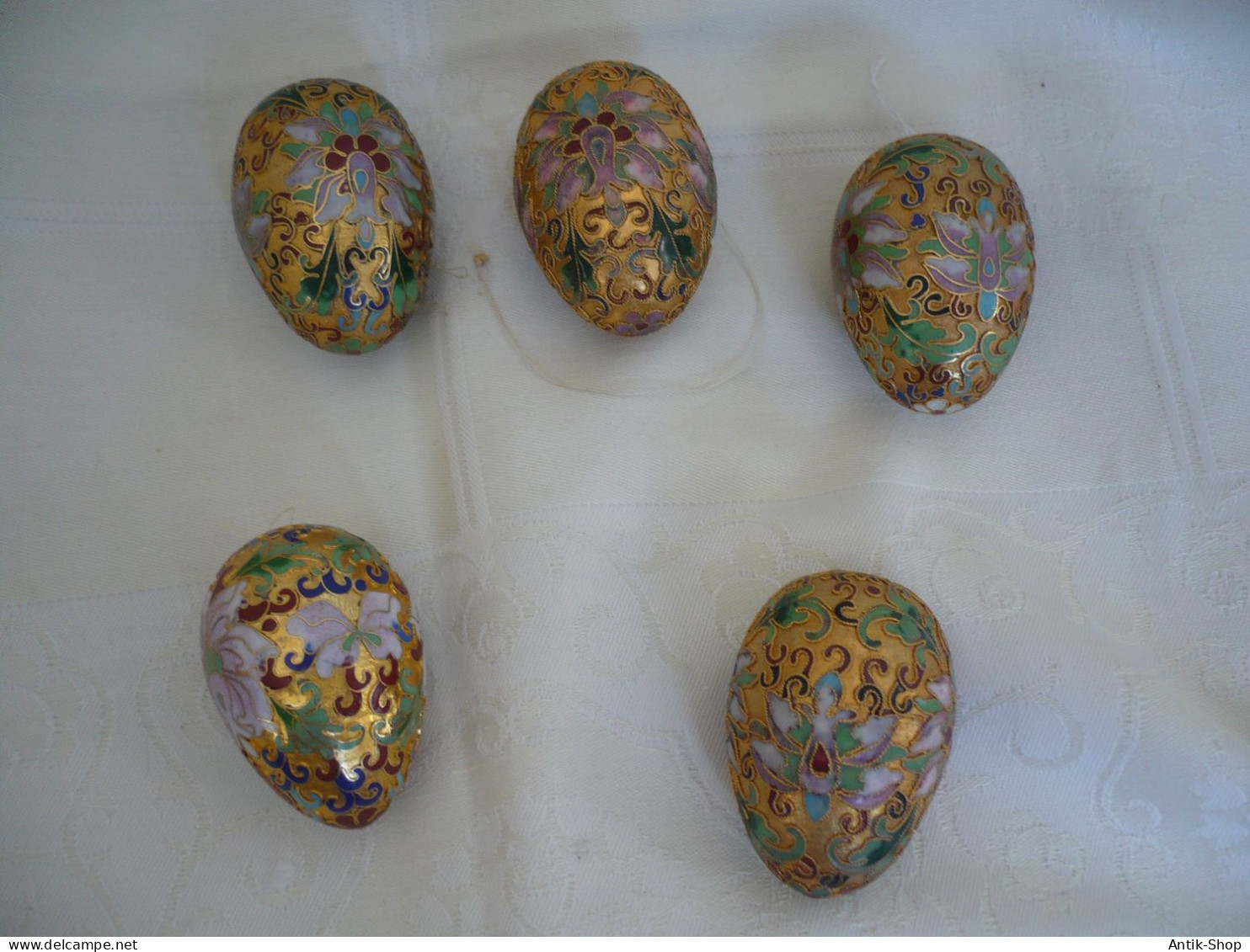 5 Cloisonne Eier Aus Messing Mit Farbigen Emaile Verzierungen Zum Aufhängen (1122) - Eieren