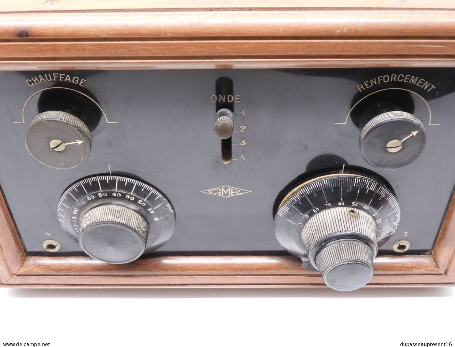 - ANCIEN POSTE RADIO TSF Marque GMR Caisse BOIS POSTE à LAMPES Bout. BAKELITE  E - Empfänger