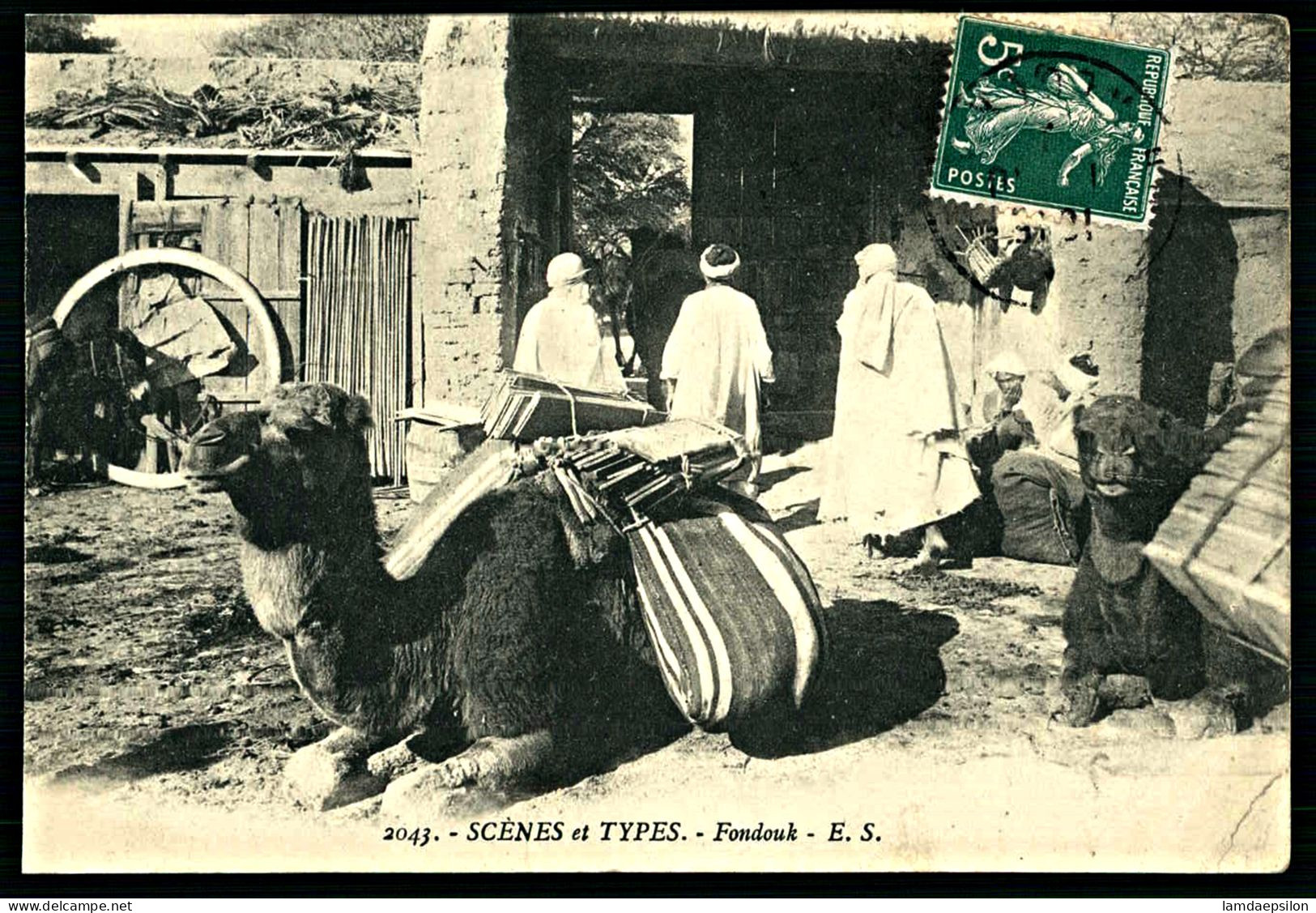 A64  ALGERIE CPA  SCENES ET TYPES - FONDOUK - Collezioni E Lotti