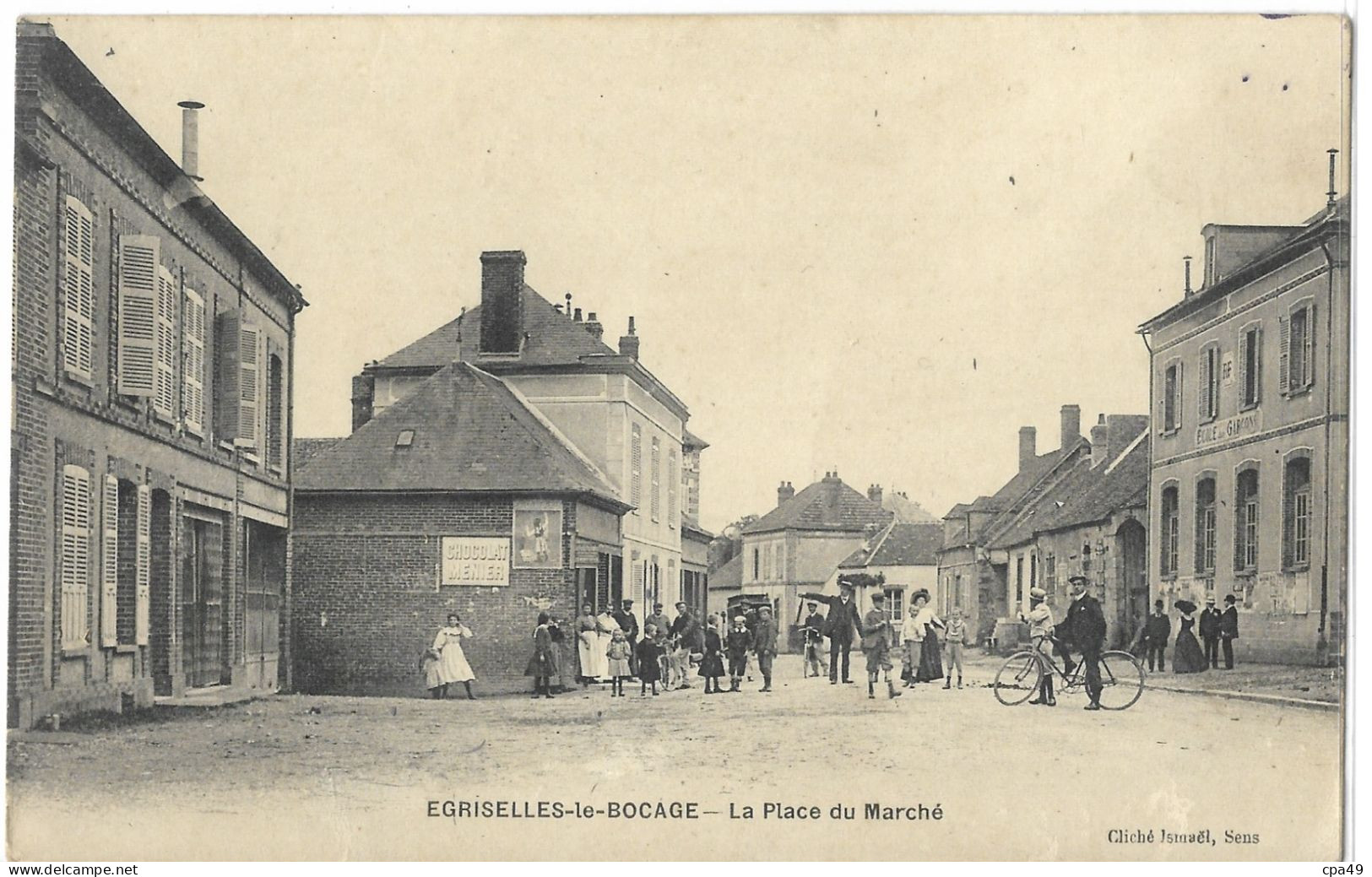 89      EGRISELLES - LE - BOCAGE  LA  PLACE  DU  MARCHE - Egriselles Le Bocage