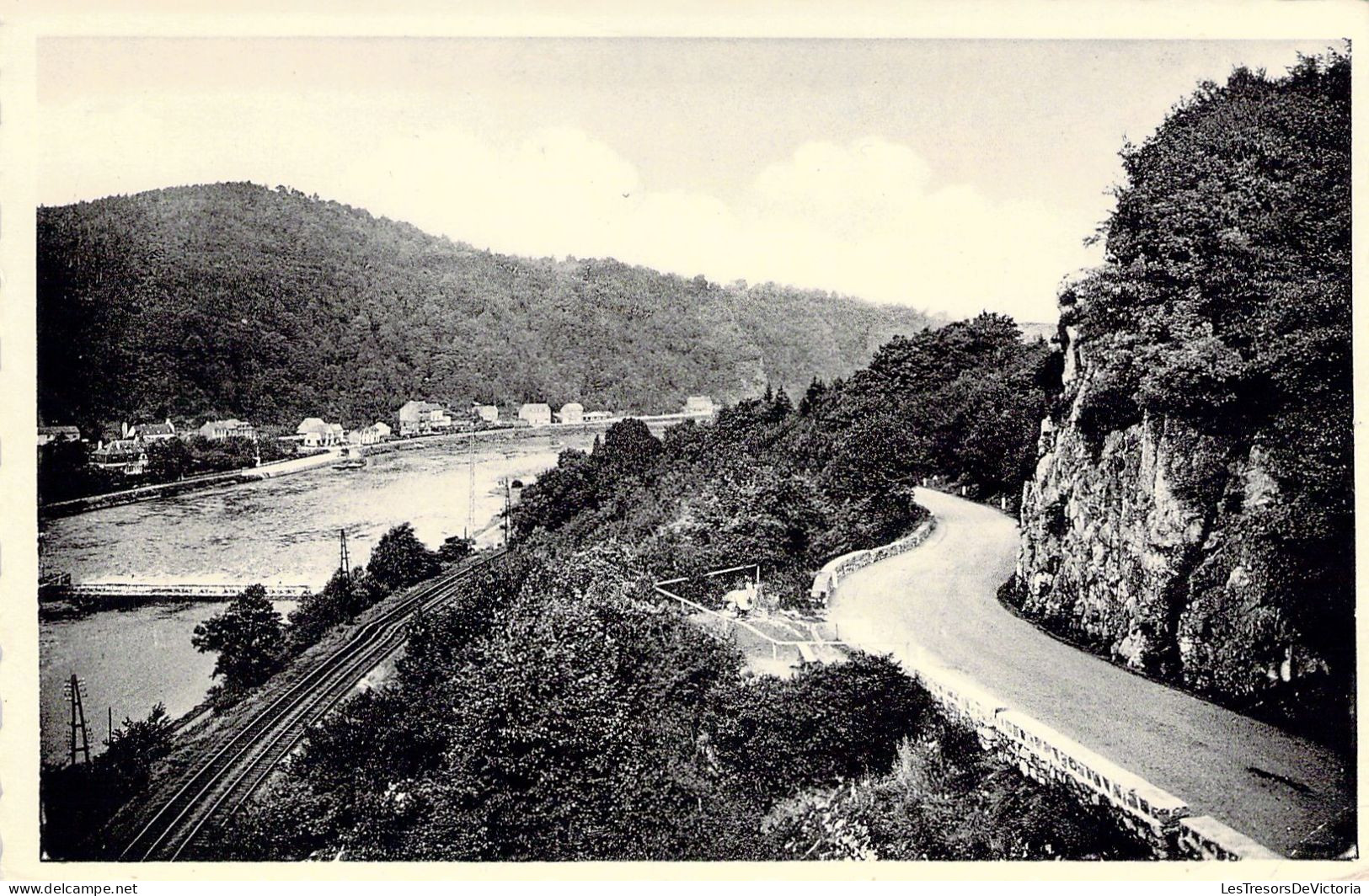 CPA - BELGIQUE - RIVIERE SUR MEUSE - Route De La Corniche - CARTE POSTALE ANCIENNE - Sonstige & Ohne Zuordnung