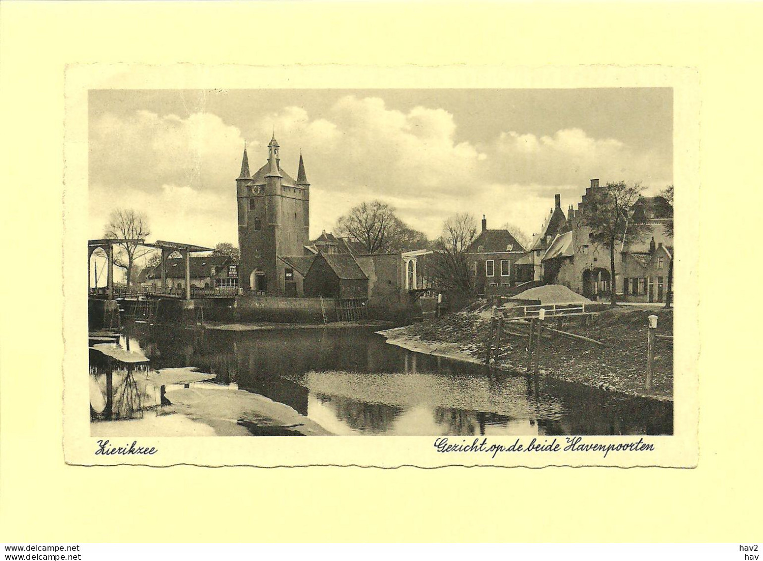 Zierikzee Gezicht Op Havenpoorten 1932 RY37659 - Zierikzee