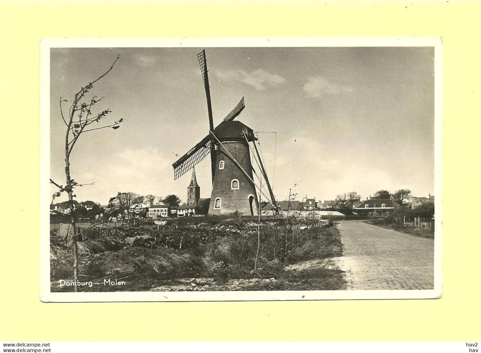 Domburg Molen, Kerk Op Achtergrond RY37062 - Domburg