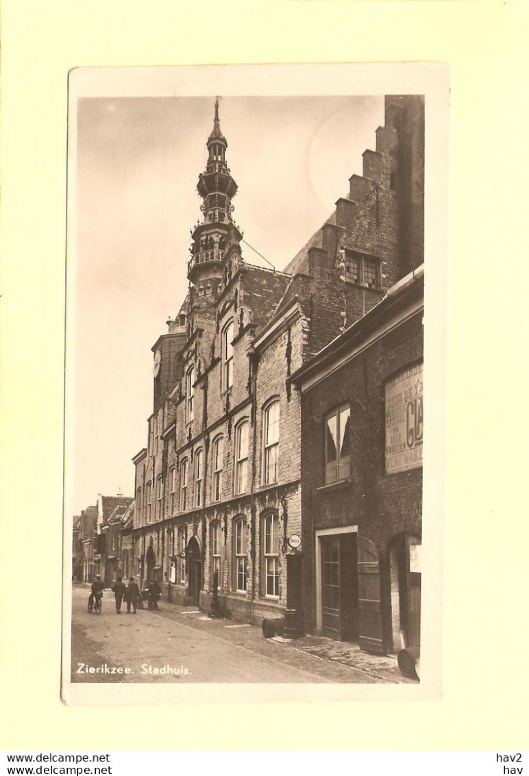 Zierikzee Stadhuis Verfwaren RY39024 - Zierikzee