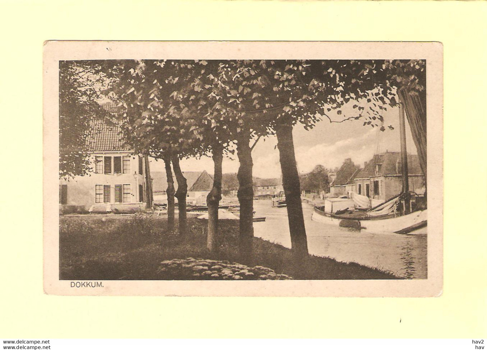 Dokkum Binnenvaart, Huis Langs Water 1939 RY38491 - Dokkum