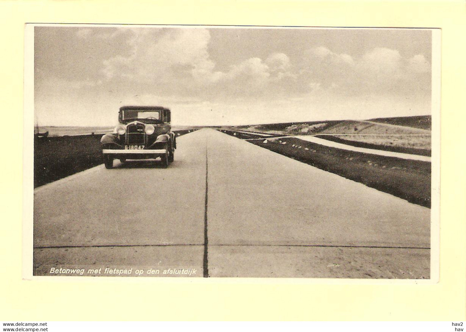 Afsluitdijk Betonweg Auto Kenteken E 18047 RY24937 - Den Oever (& Afsluitdijk)