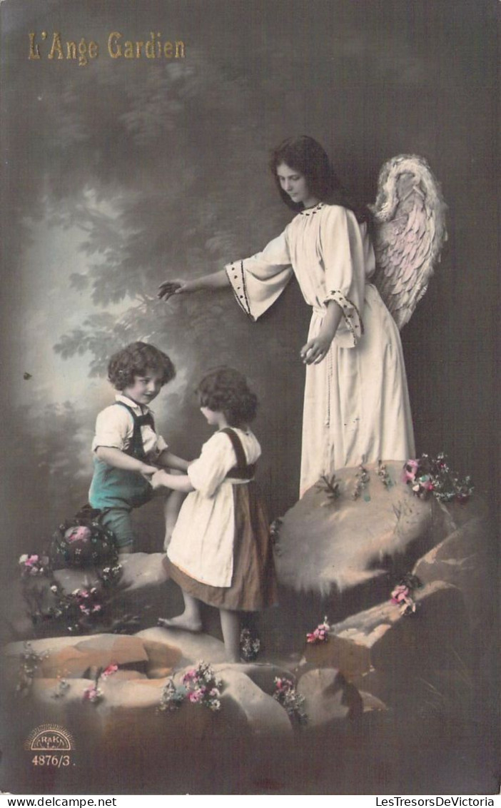 CPA - FANTAISIE - Enfants Devant Une Femme Ange Gardien - CARTE POSTALE ANCIENNE - Andere & Zonder Classificatie