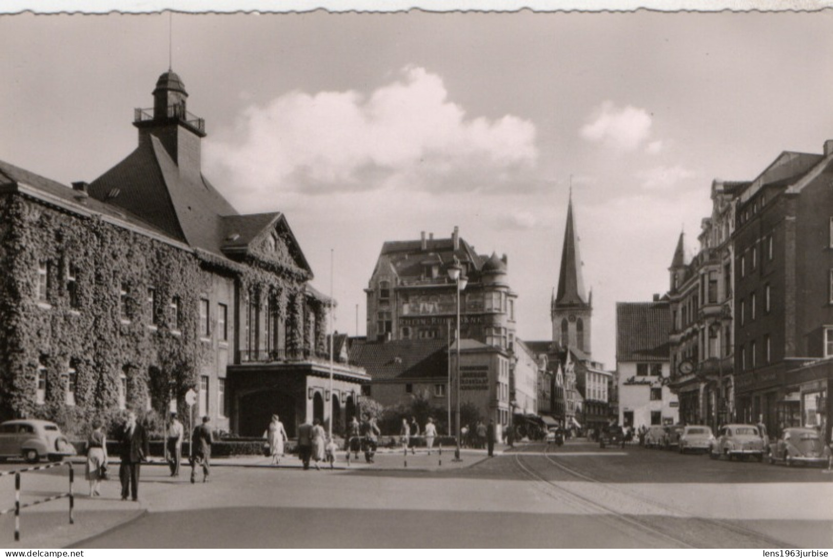 Unna , Bahnhofsrasse Mit Rathaus - Unna