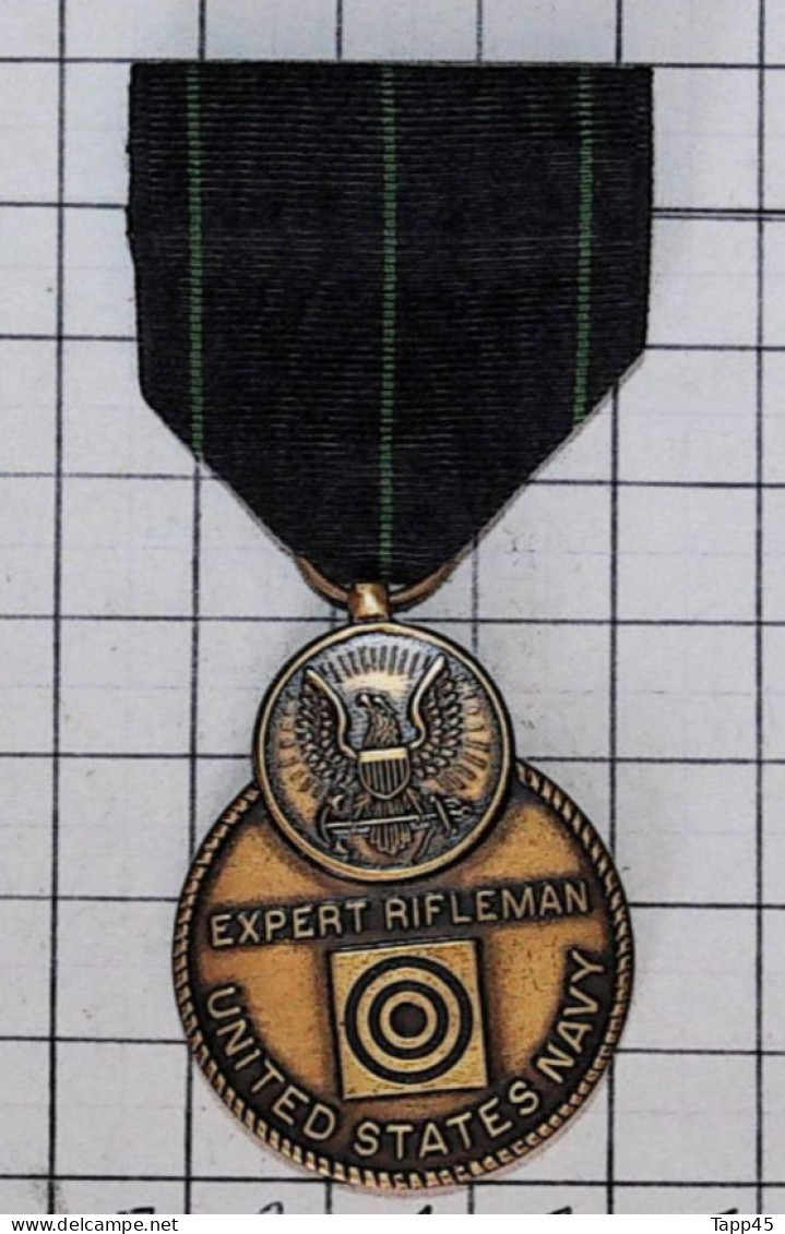 Médaille De Carabinier Expert De La Marine > Navy Expert Rifleman Medal >1969> Réf:Cl USA P 1/2 - Estados Unidos