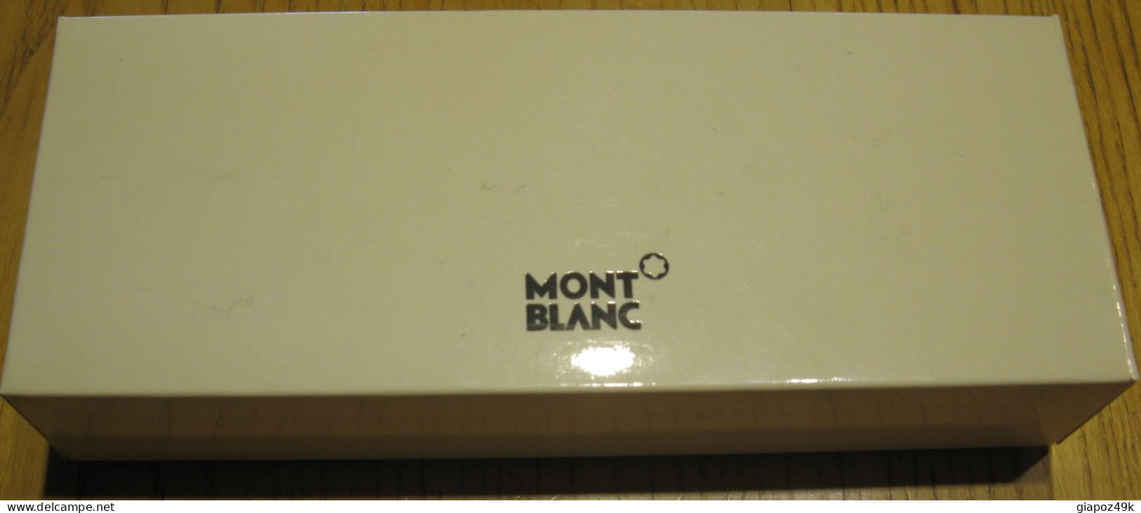● Penna a sfera Mont Blanc ● Noblesse Oblige ● confezione originale ● colore blu scuro ●