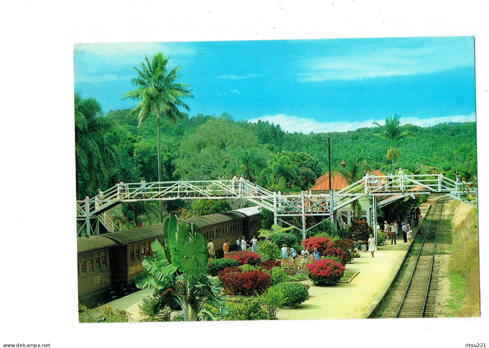 Cpm - Australia - QLD - Kuranda Railway Station - Train - Chemin De Fer - Animation Jardin Fleurs - Otros & Sin Clasificación