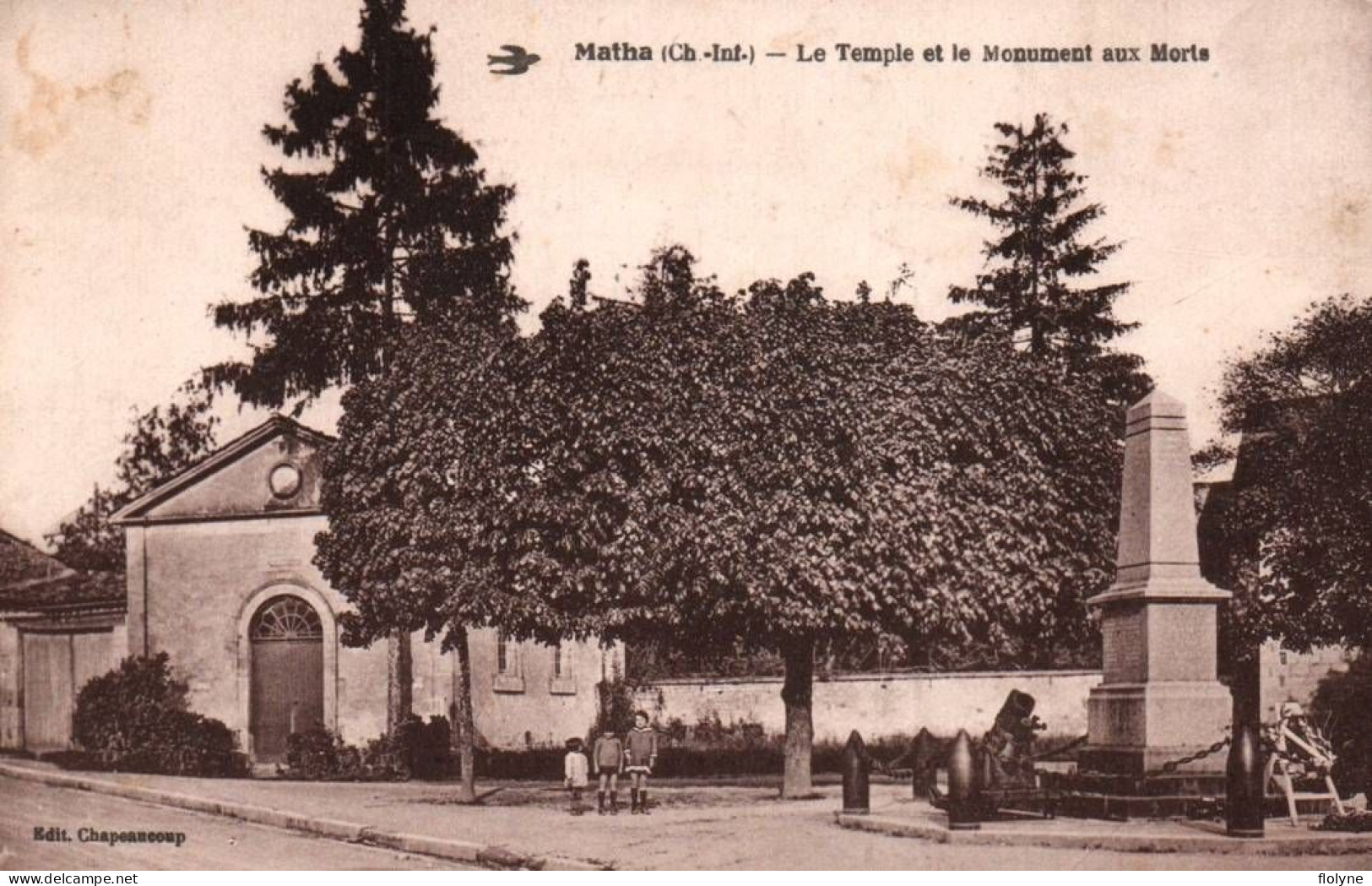 Matha - Place - Le Temple Et Le Monument Aux Morts - Matha