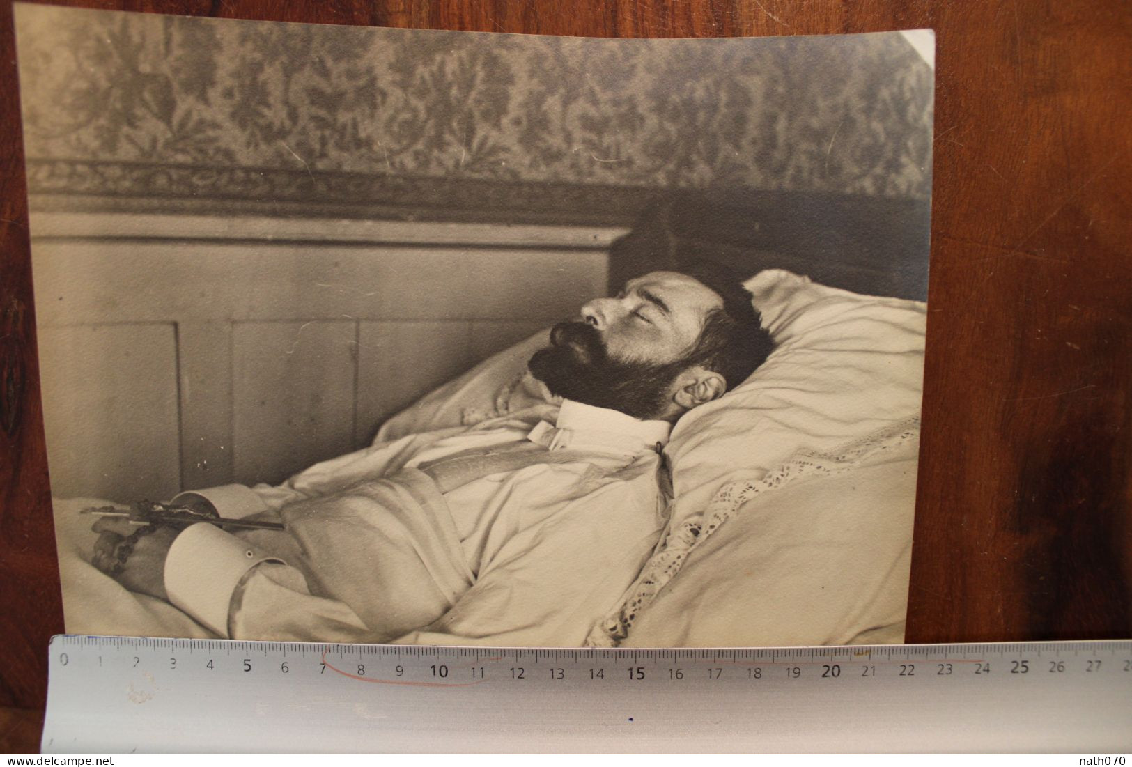 Photo 1890's Photographie Mortuaire Homme Mort Sur Son Lit France Tirage Print Vintage - Antiche (ante 1900)