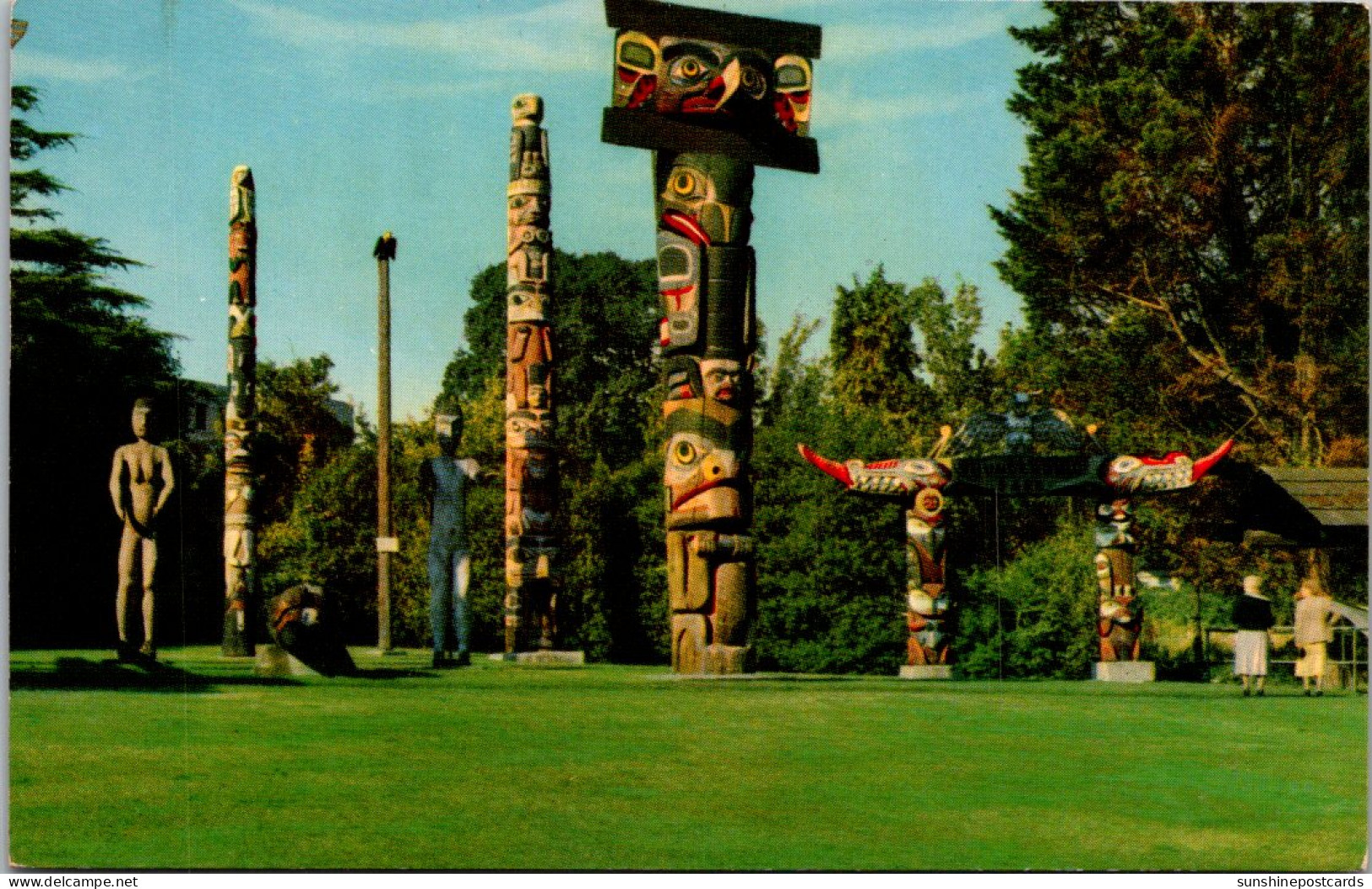 Canada Victoria Thunderbird Park Indian Totem Poles - Victoria