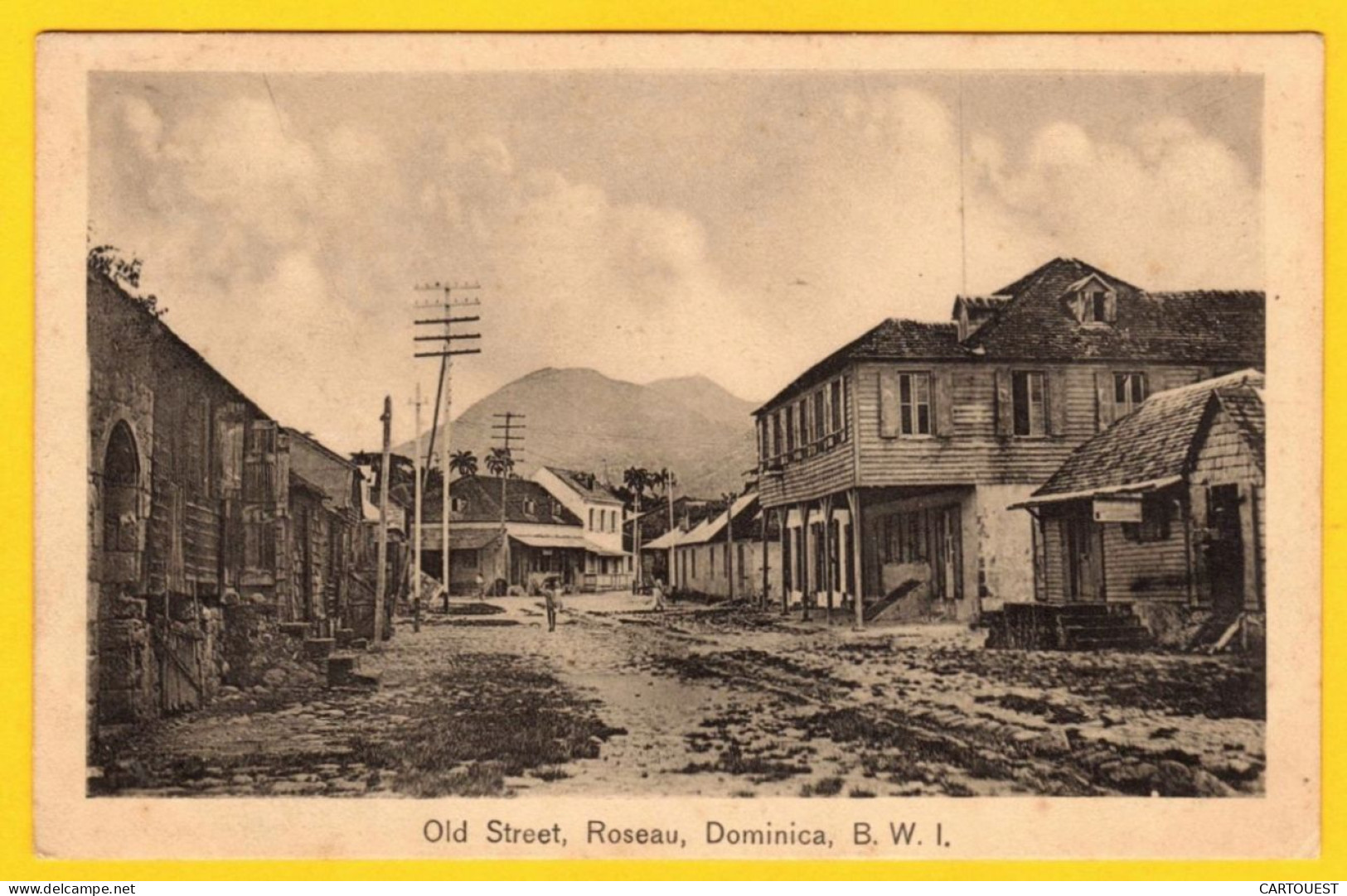CPA DOMINIQUE - Old Street, ROSEAU - Dominica - B.W.I - Dominique